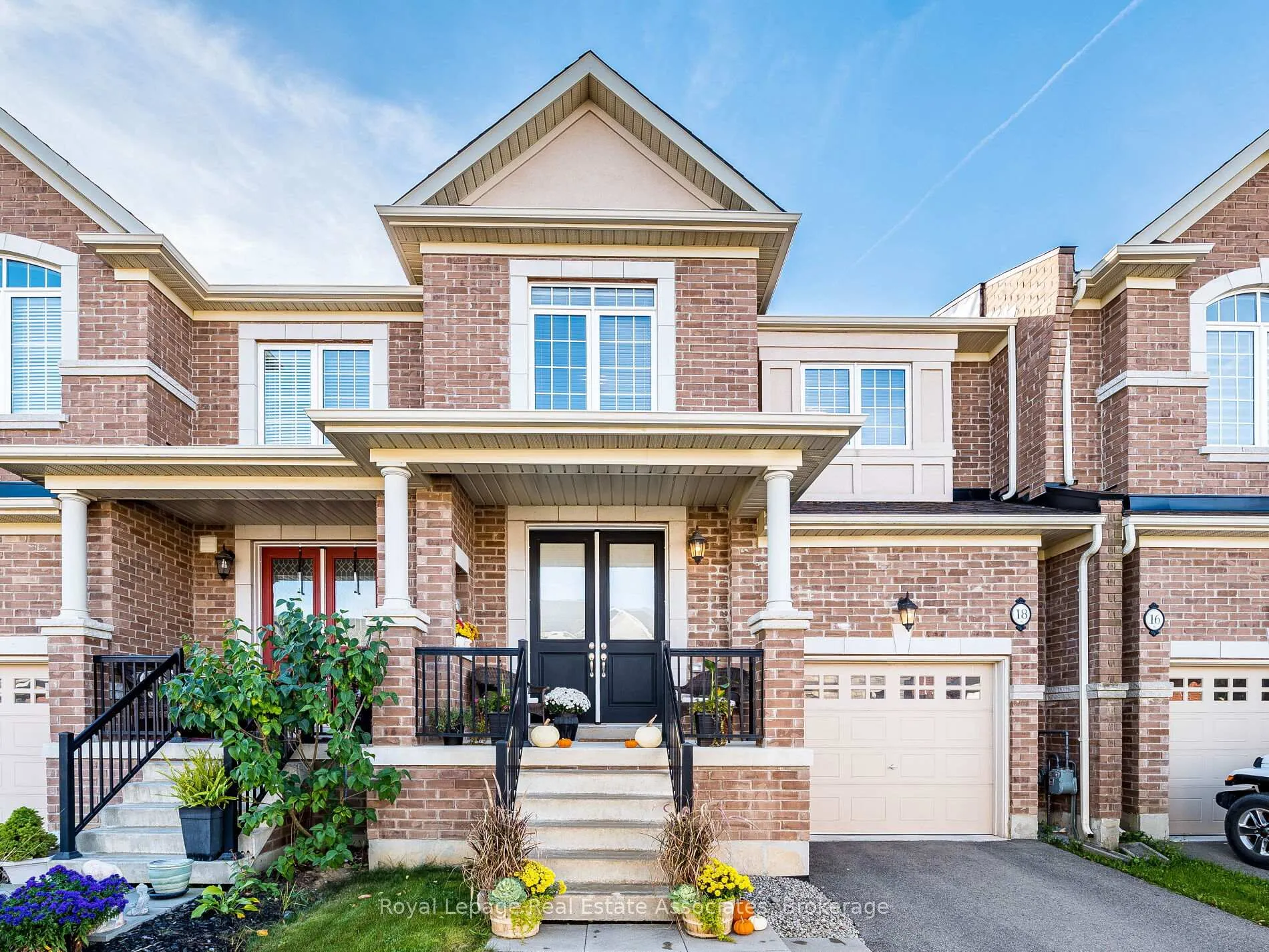 Front of 18 Heming Trail