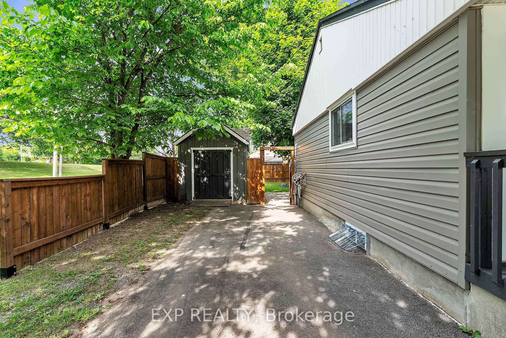 Photo 46 of 23 Fourth Street, Belleville, Belleville Ward — HOMEH