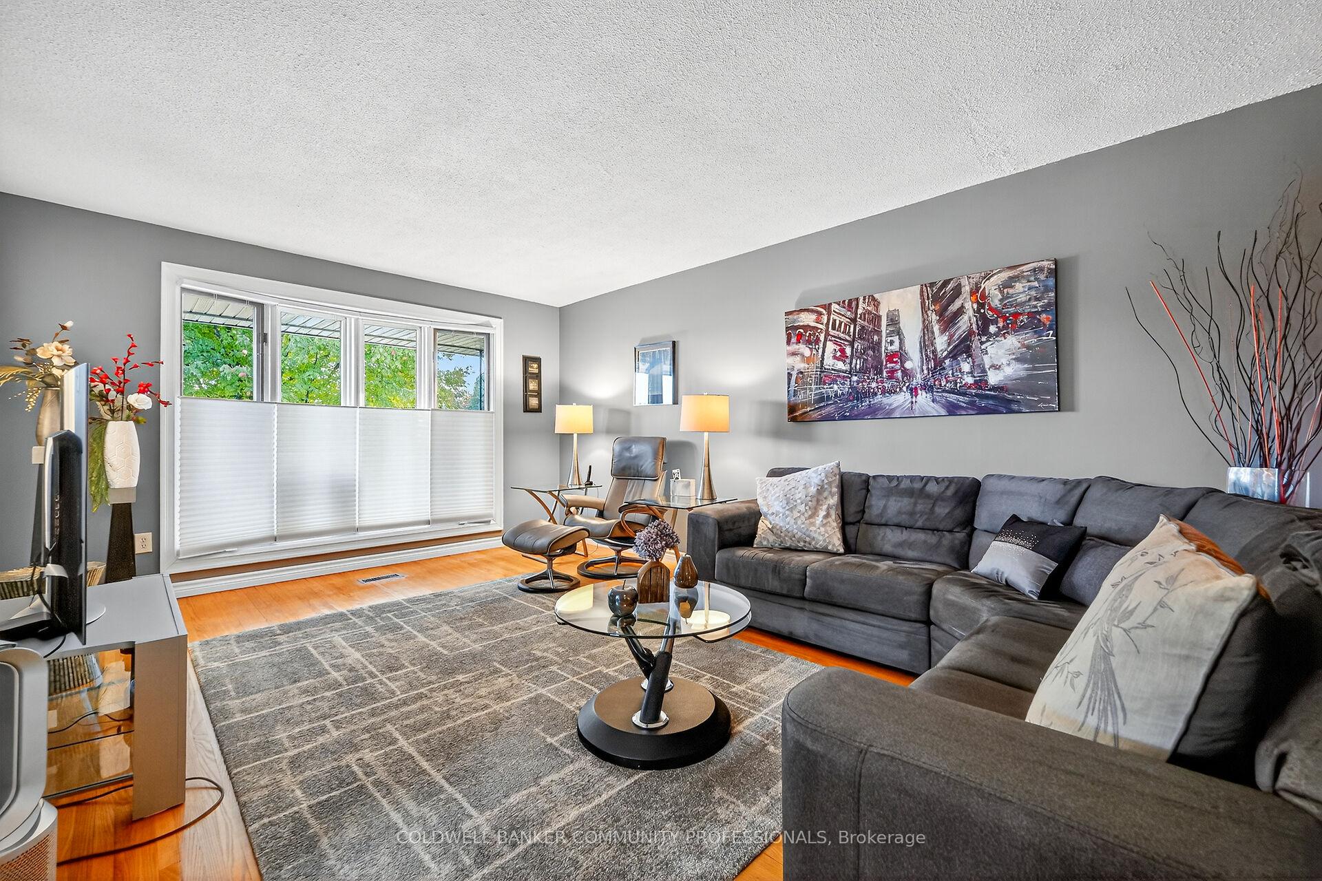 Photo 6 of 52 Gardiner Drive, Hamilton, Gilkson — HOMEH