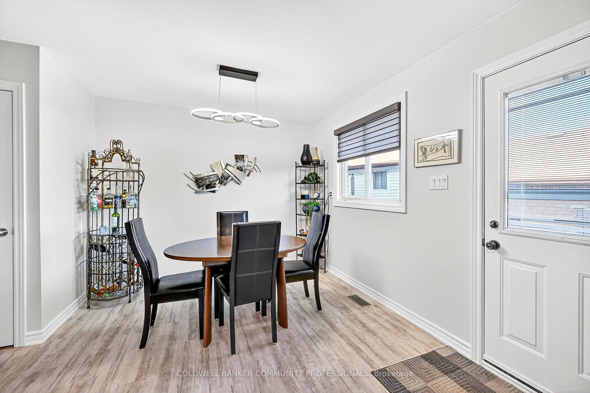 Photo 16 of 52 Gardiner Drive, Hamilton, Gilkson — HOMEH