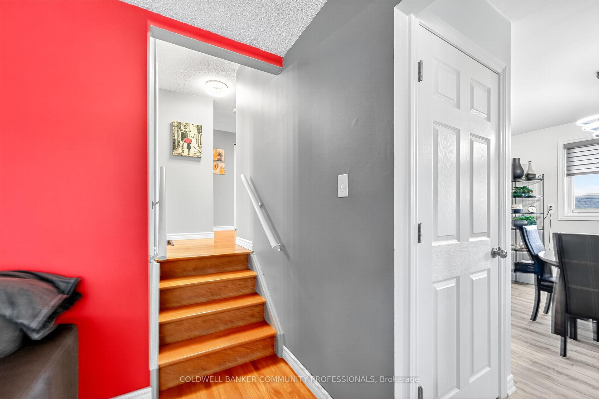 Photo 17 of 52 Gardiner Drive, Hamilton, Gilkson — HOMEH