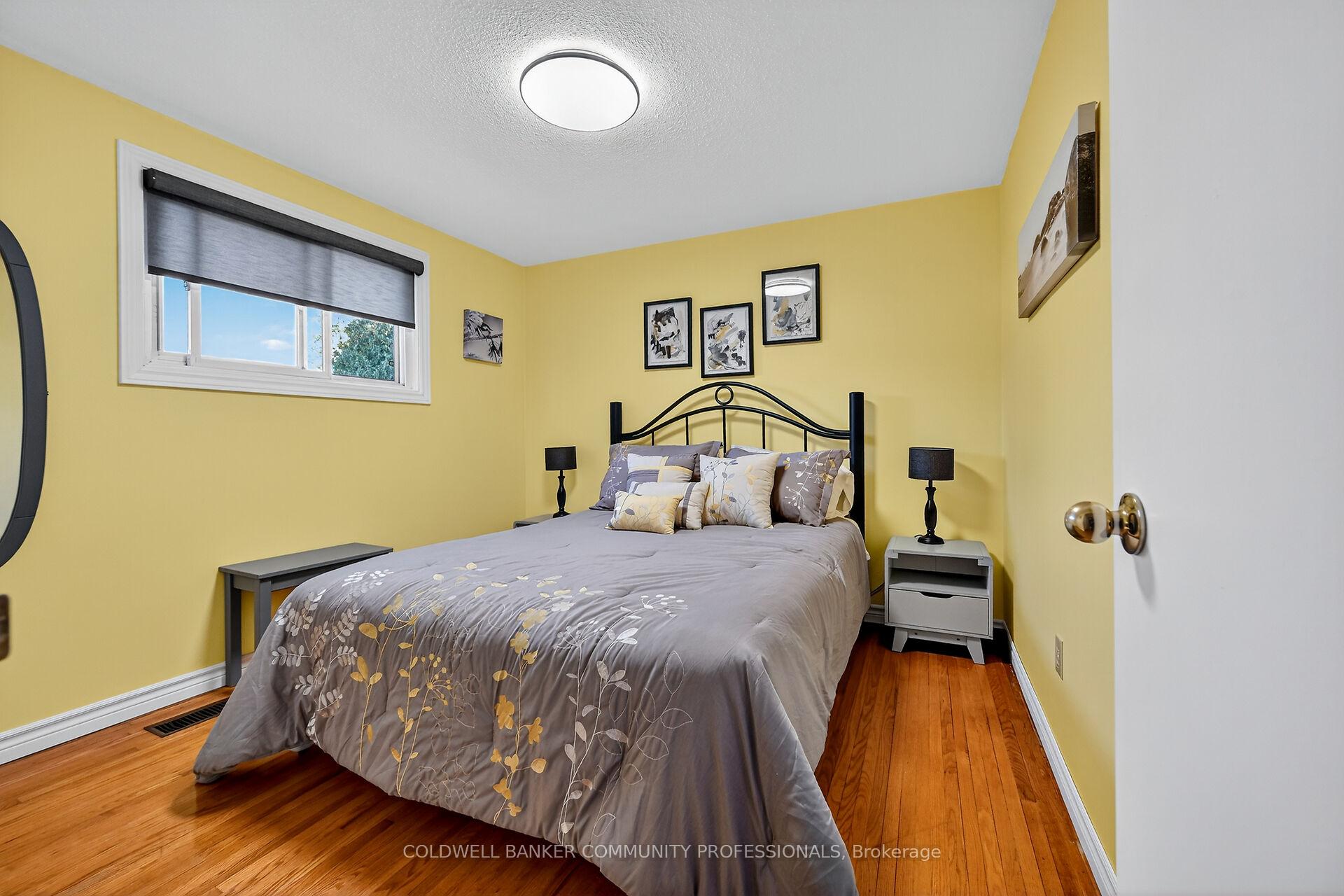 Photo 24 of 52 Gardiner Drive, Hamilton, Gilkson — HOMEH