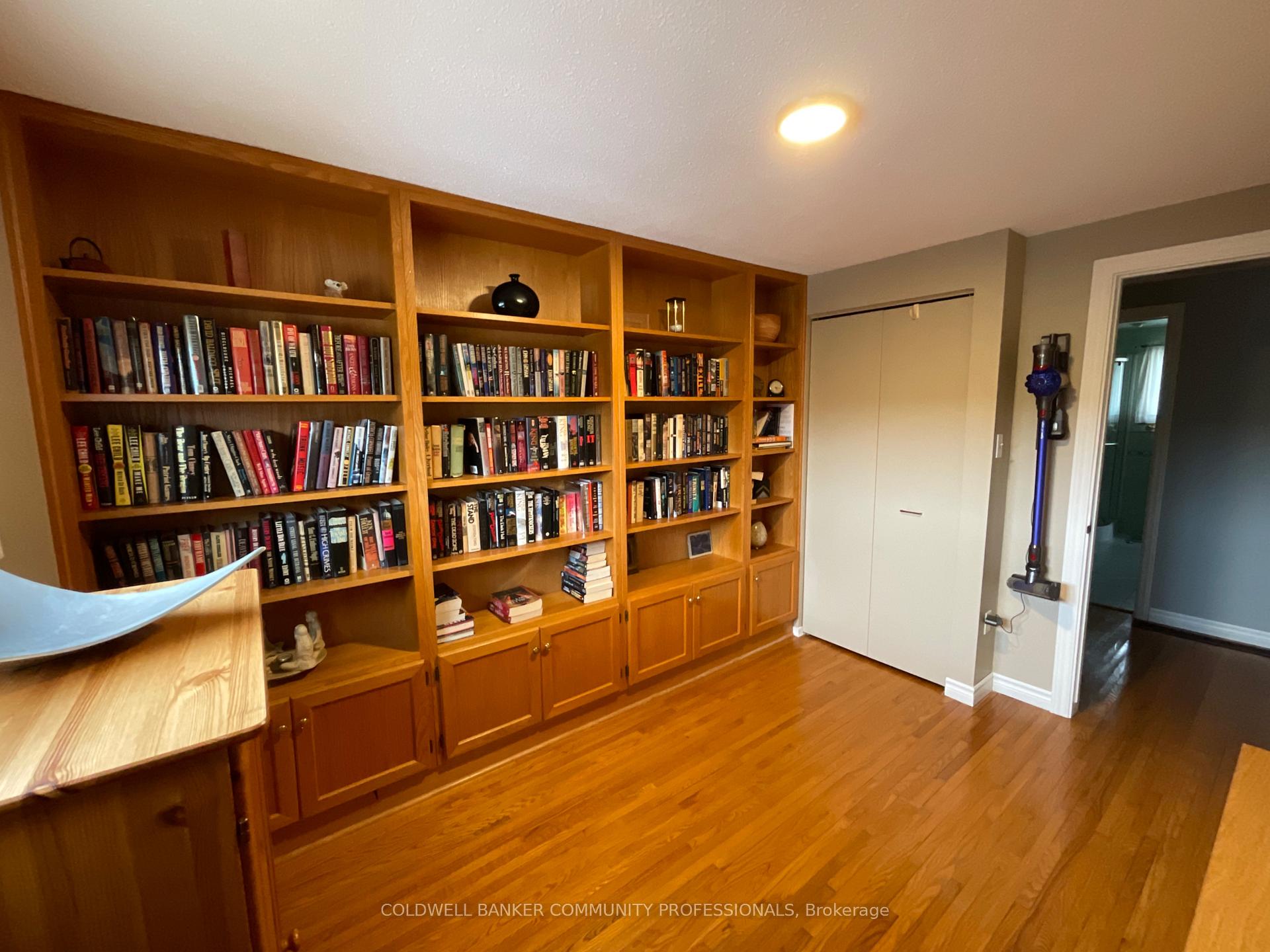 Photo 25 of 52 Gardiner Drive, Hamilton, Gilkson — HOMEH