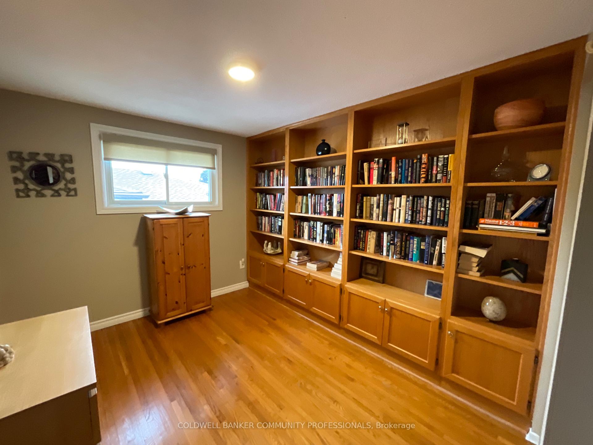 Photo 26 of 52 Gardiner Drive, Hamilton, Gilkson — HOMEH