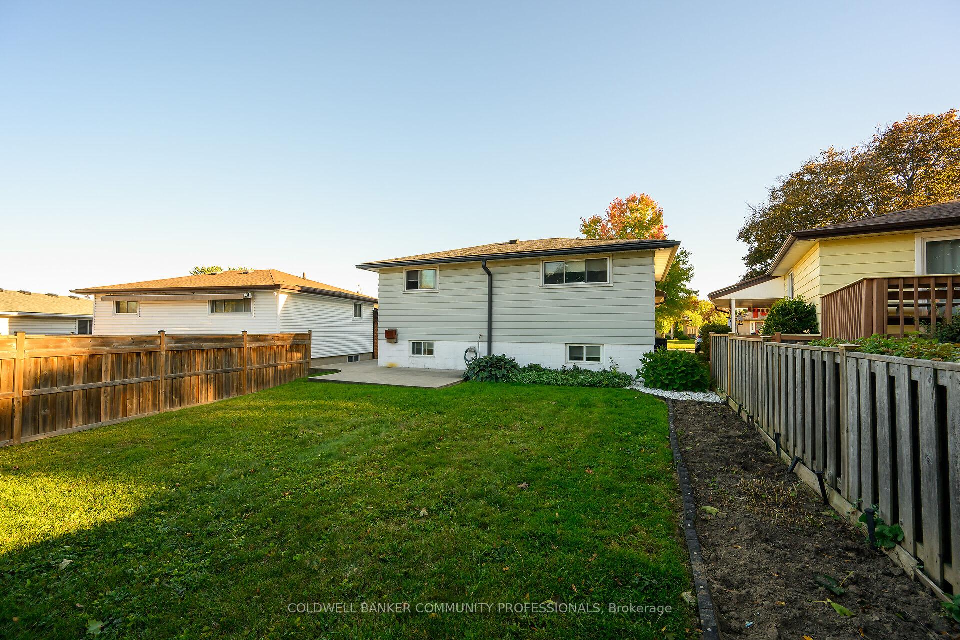 Photo 40 of 52 Gardiner Drive, Hamilton, Gilkson — HOMEH