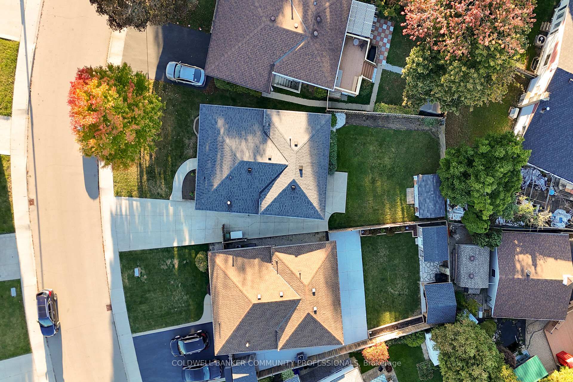 Photo 42 of 52 Gardiner Drive, Hamilton, Gilkson — HOMEH