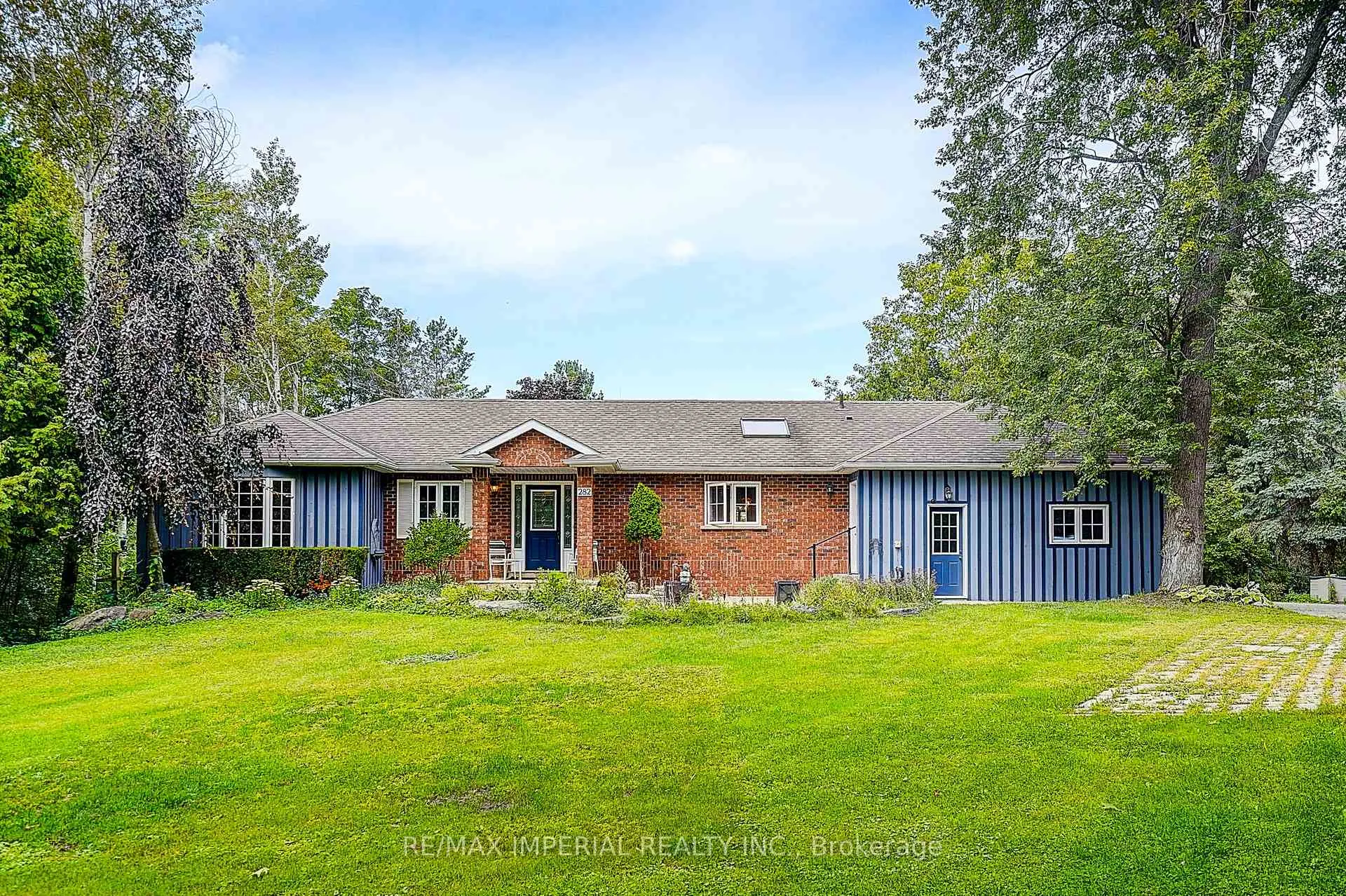 Photo 6 of 282 Ridge Road, Aurora, Aurora Estates — HOMEH