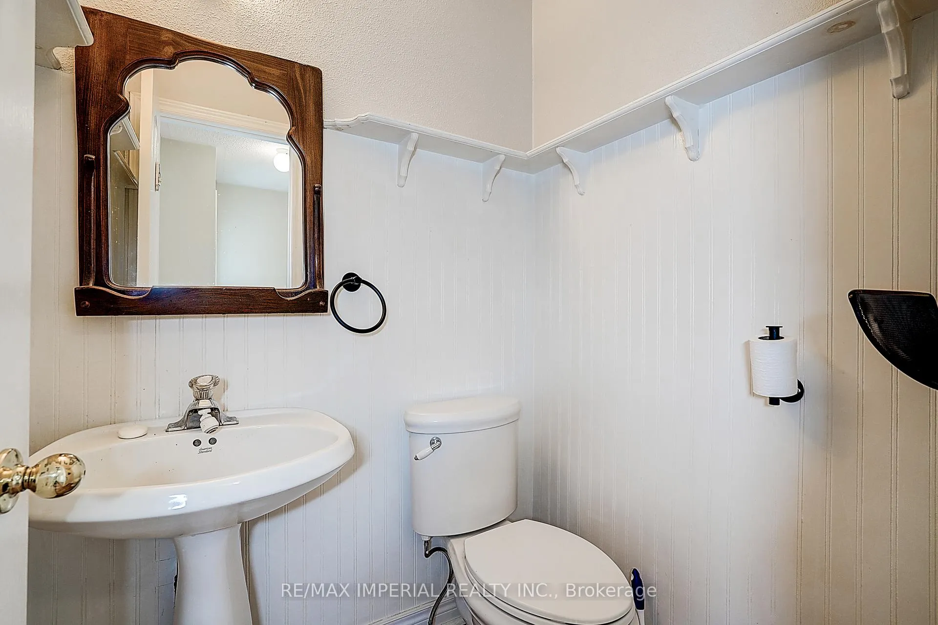 Photo 31 of 282 Ridge Road, Aurora, Aurora Estates — HOMEH