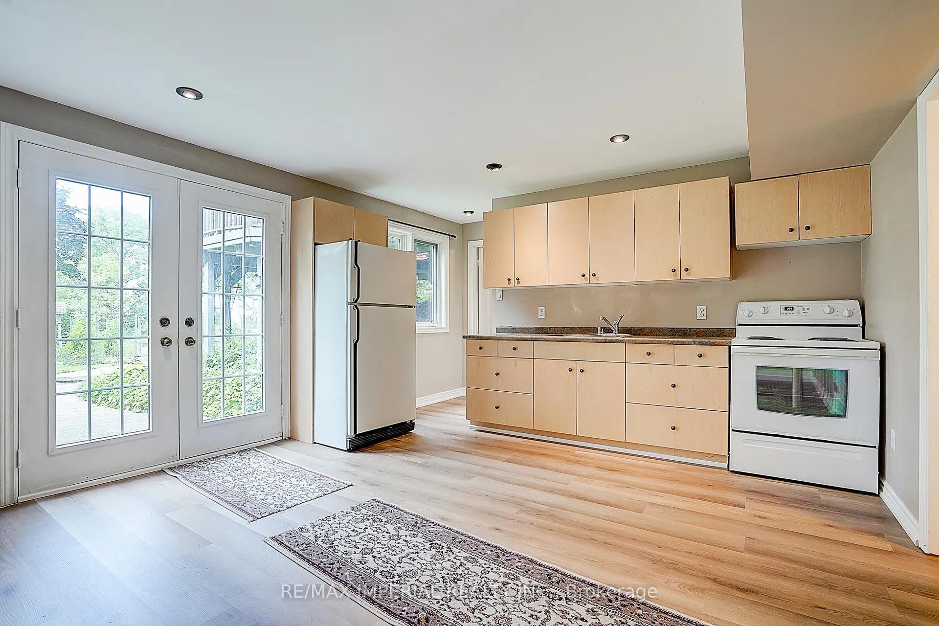 Photo 37 of 282 Ridge Road, Aurora, Aurora Estates — HOMEH