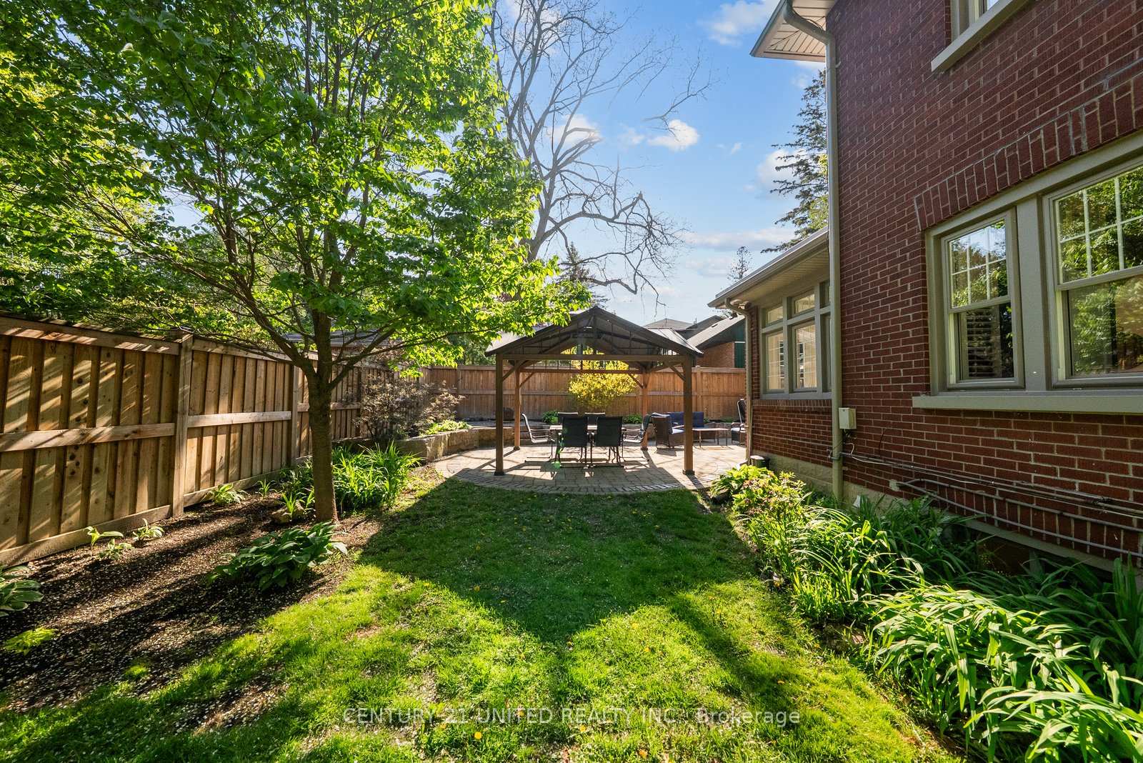 Photo 27 of 58 Centre Street, Clarington, Bowmanville — HOMEH
