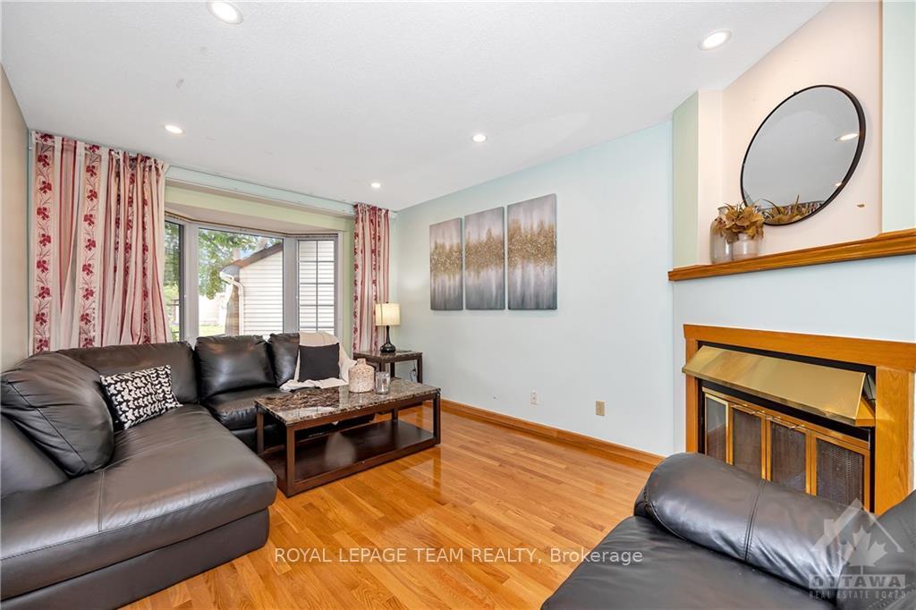 Photo 6 of 820 Torsa Court, Ottawa, Fairfield Heights — HOMEH