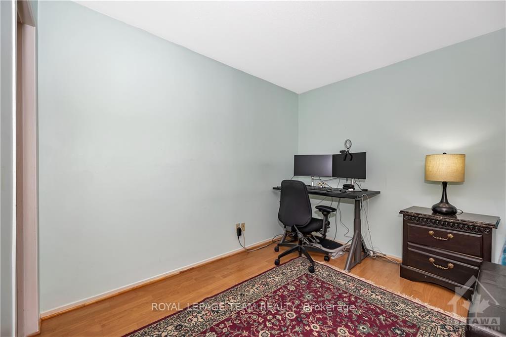 Photo 9 of 820 Torsa Court, Ottawa, Fairfield Heights — HOMEH