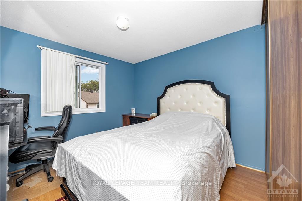 Photo 10 of 820 Torsa Court, Ottawa, Fairfield Heights — HOMEH