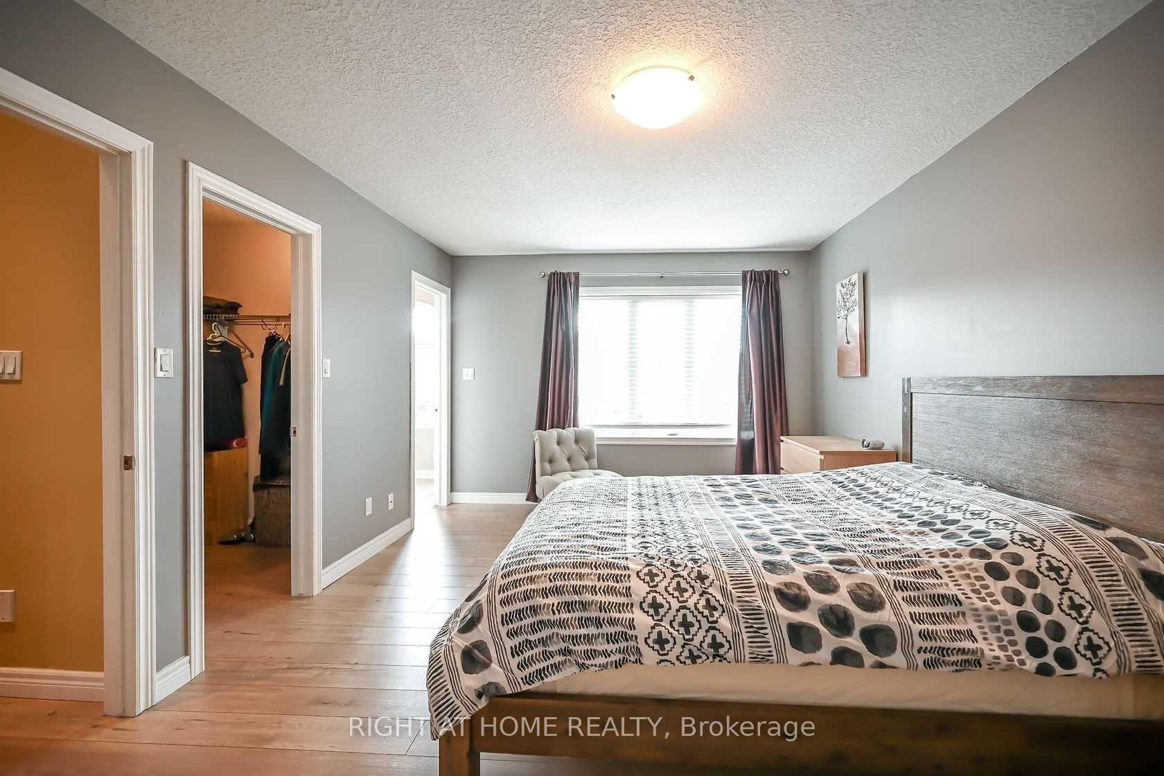 Photo 14 of 96 Highgate Drive, Hamilton, Stoney Creek Mountain — HOMEH