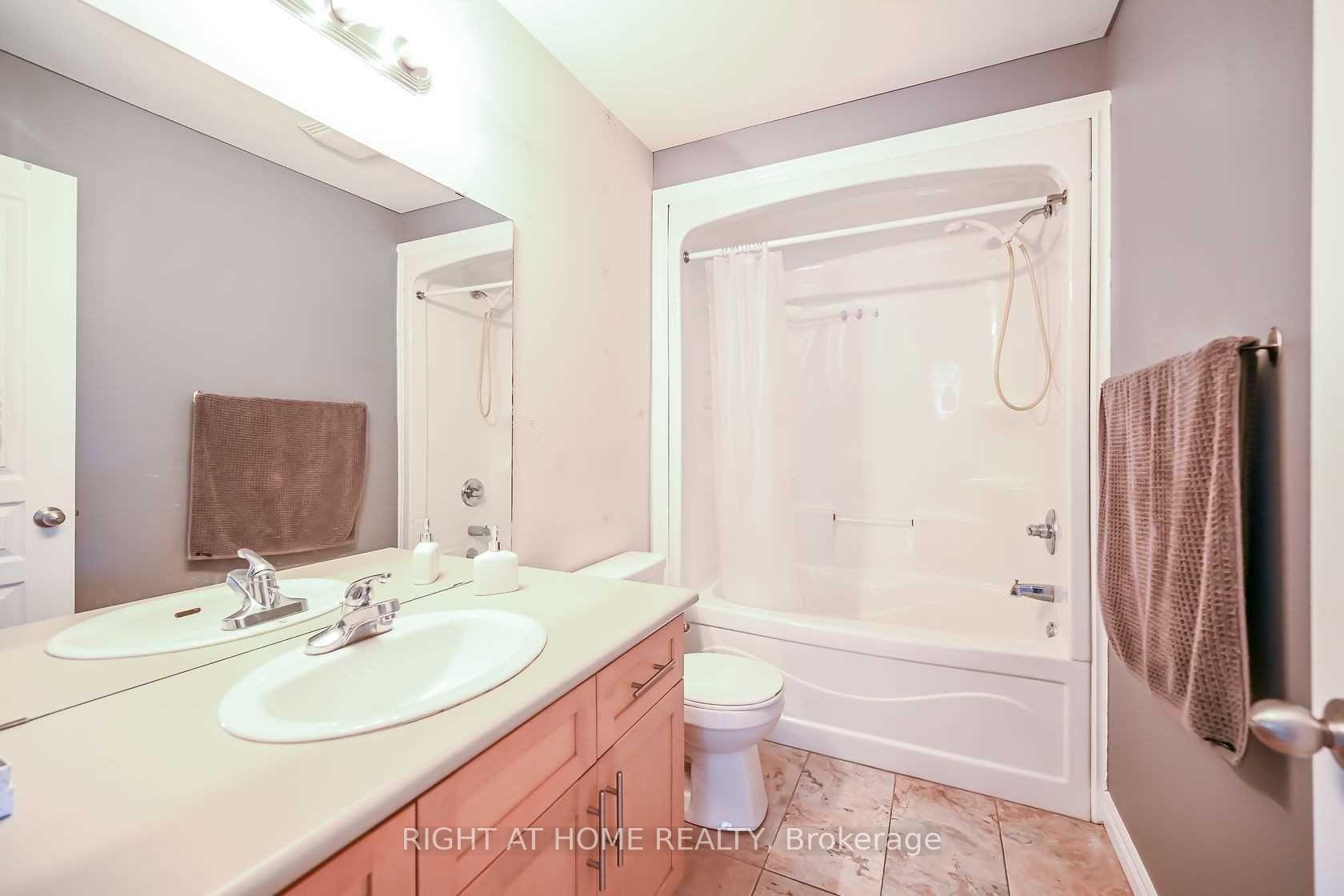 Photo 23 of 96 Highgate Drive, Hamilton, Stoney Creek Mountain — HOMEH