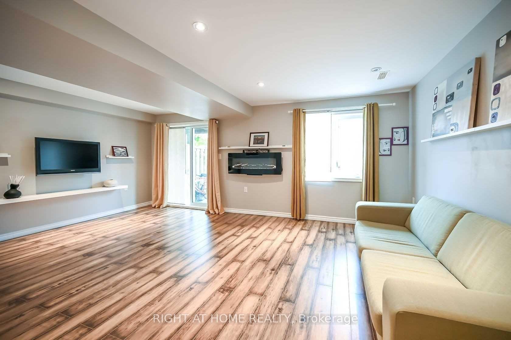 Photo 25 of 96 Highgate Drive, Hamilton, Stoney Creek Mountain — HOMEH