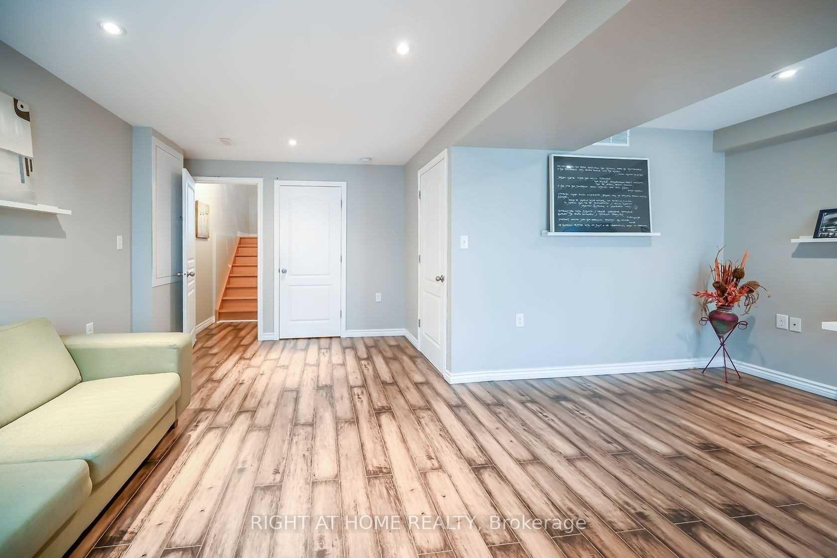 Photo 27 of 96 Highgate Drive, Hamilton, Stoney Creek Mountain — HOMEH