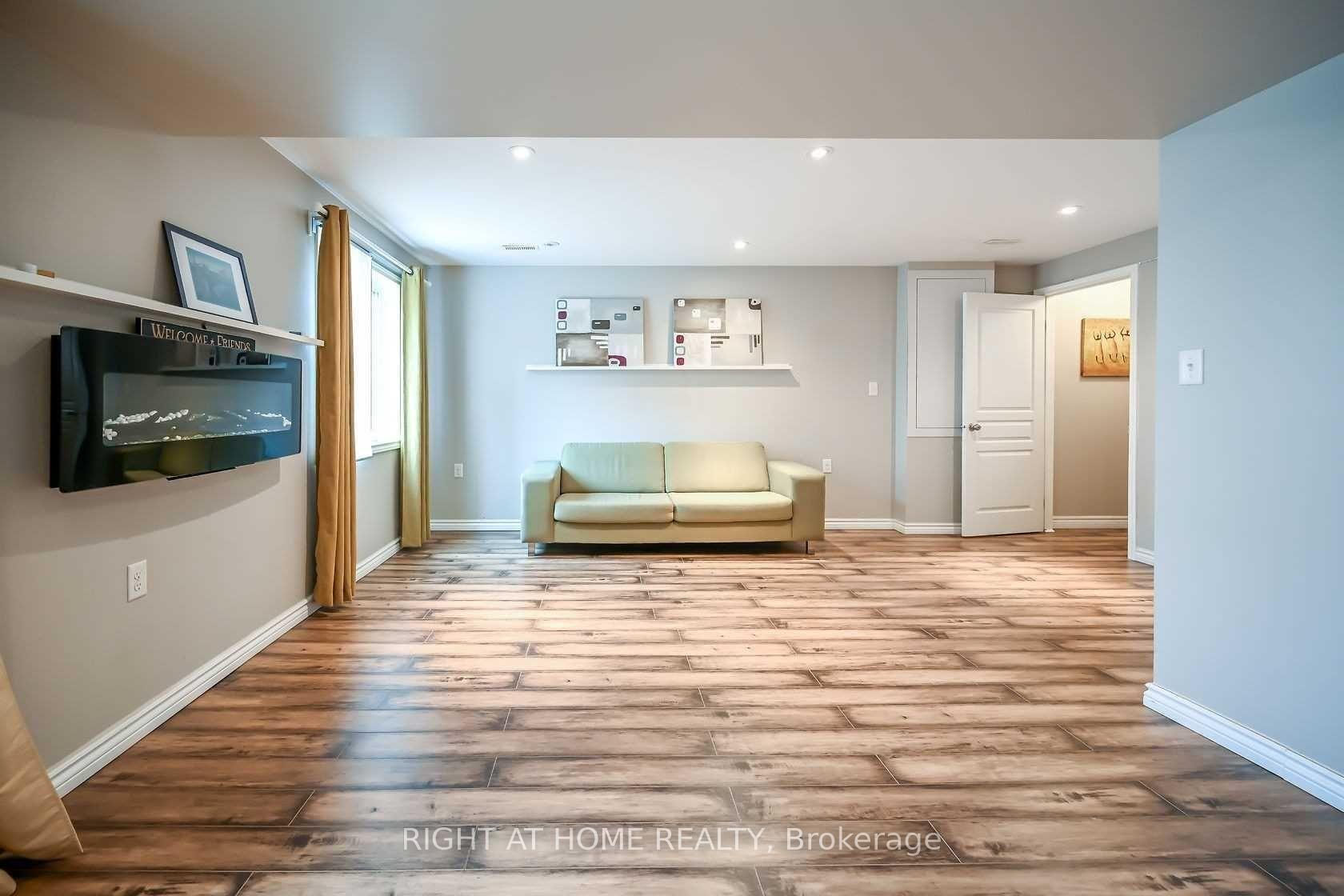 Photo 28 of 96 Highgate Drive, Hamilton, Stoney Creek Mountain — HOMEH