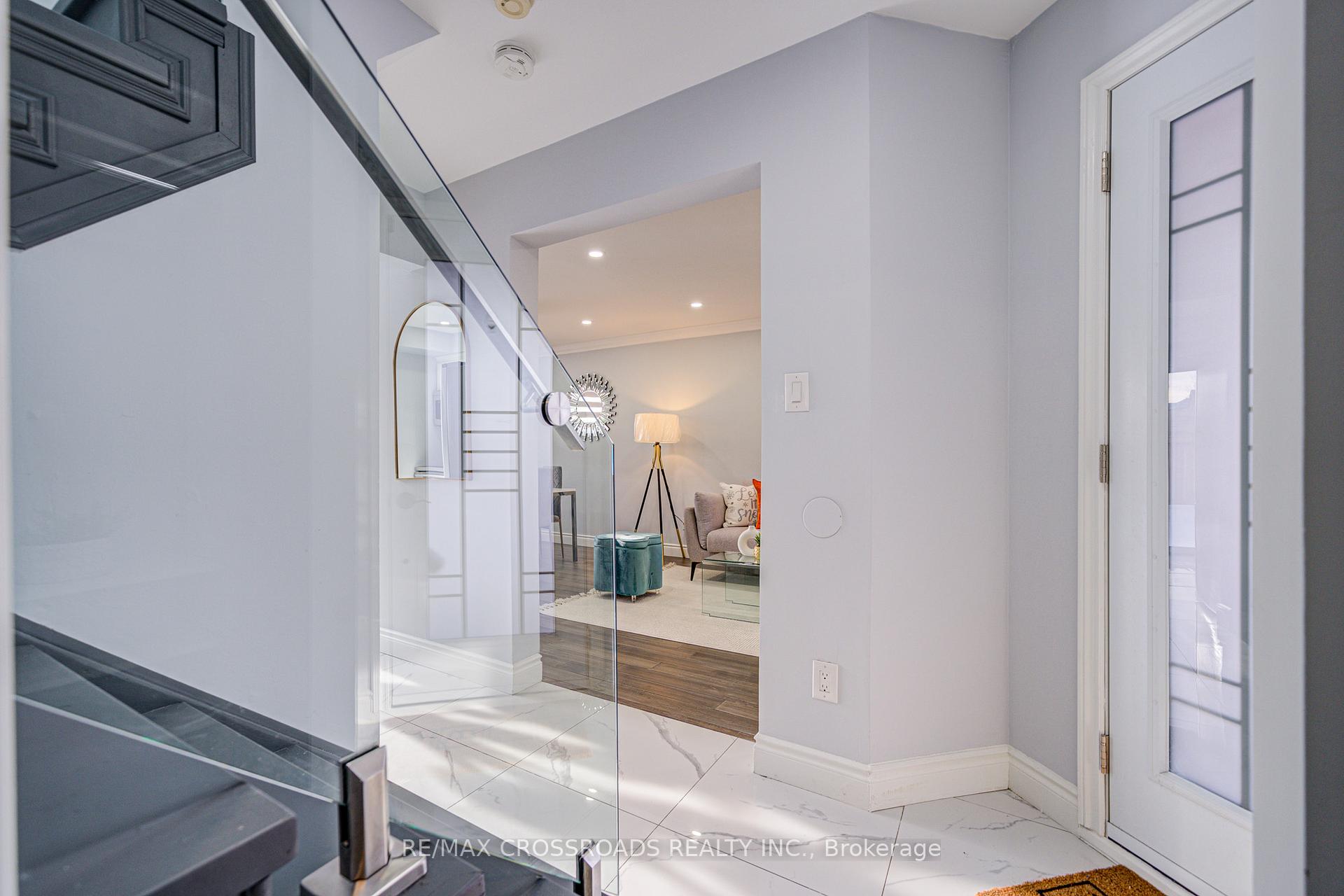 Photo 7 of 93 McMann Crescent, Clarington, Courtice — HOMEH