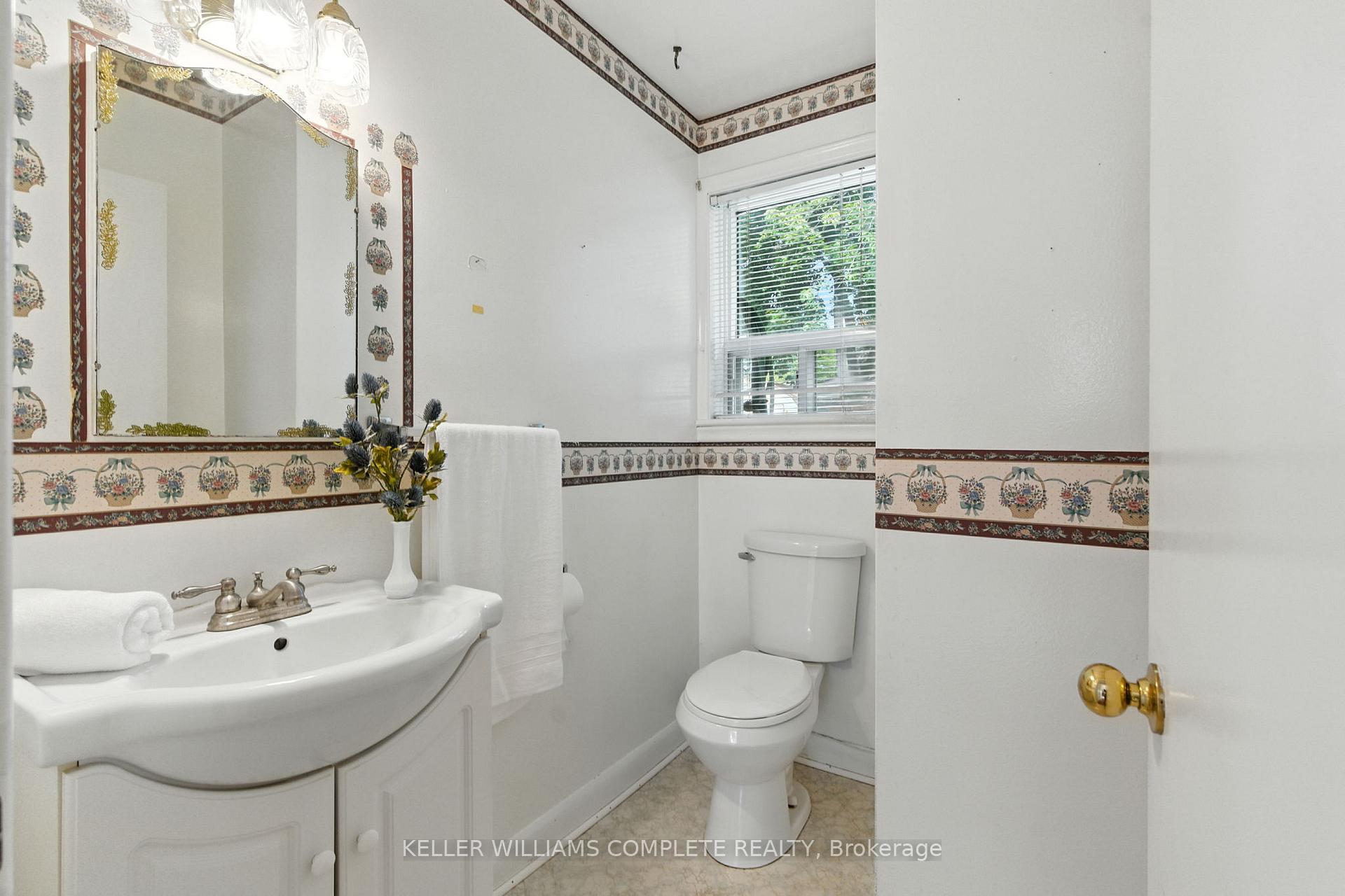 Photo 25 of 1001 Brucedale Avenue E, Hamilton, Sherwood — HOMEH