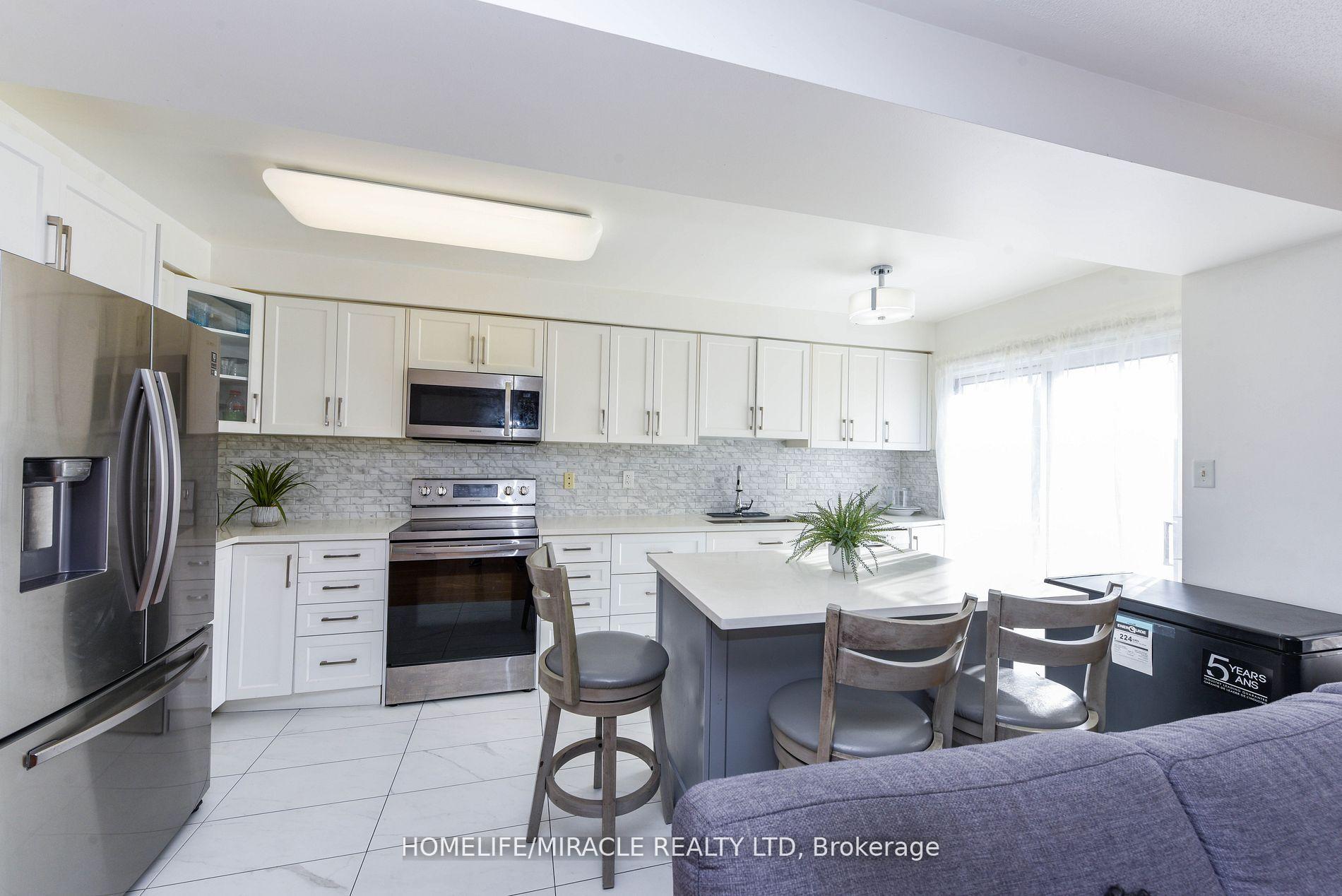 Photo 7 of 322 Ellwood Drive W, Caledon, Bolton West — HOMEH