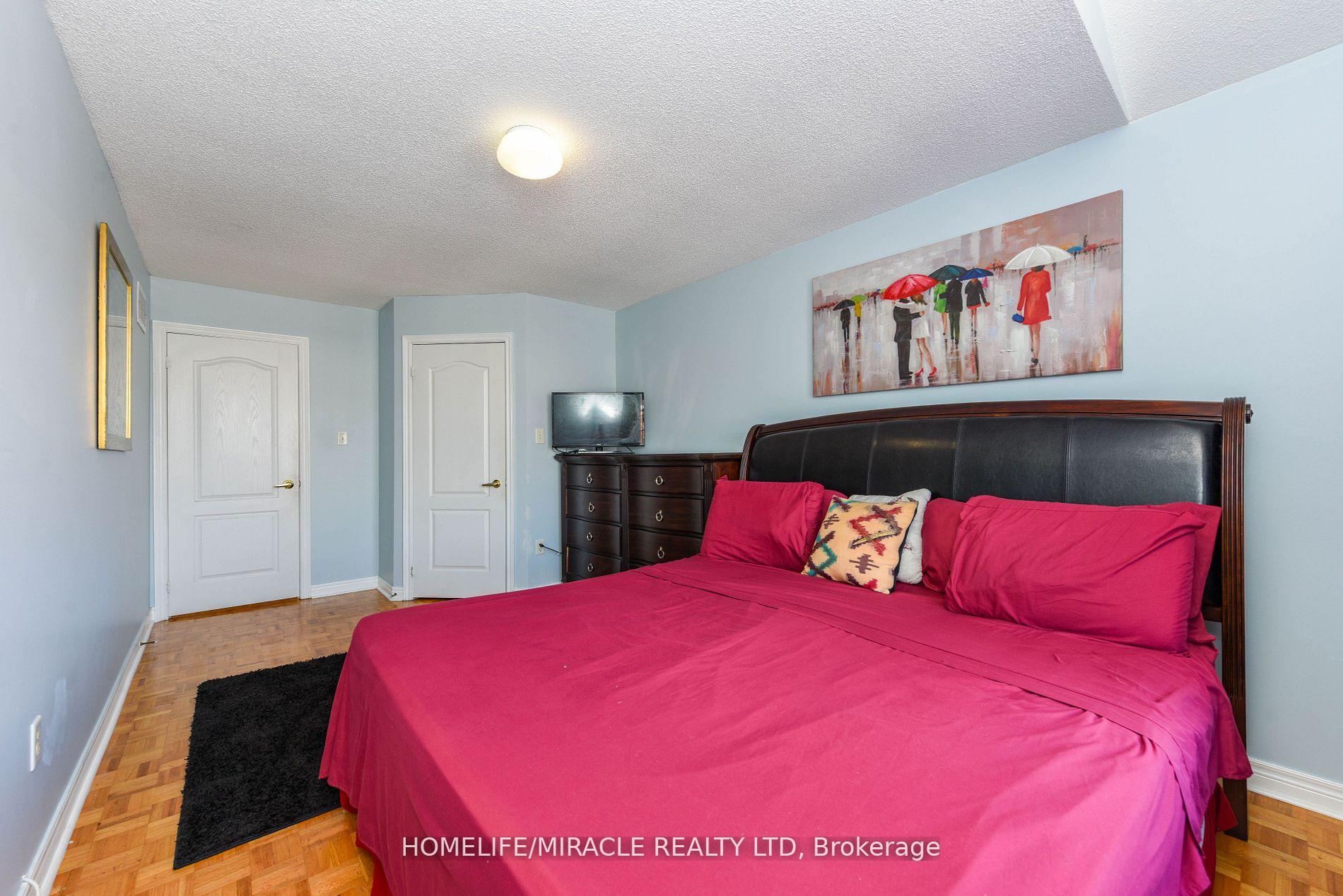 Photo 25 of 322 Ellwood Drive W, Caledon, Bolton West — HOMEH