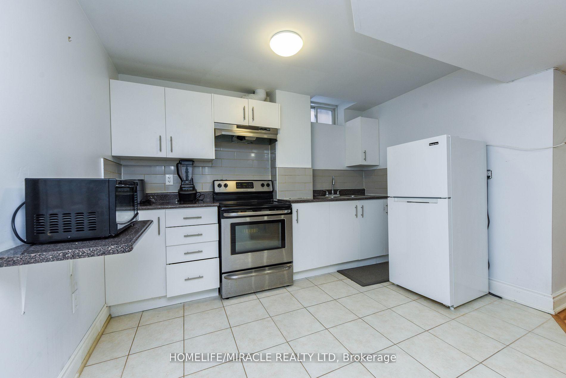 Photo 40 of 322 Ellwood Drive W, Caledon, Bolton West — HOMEH