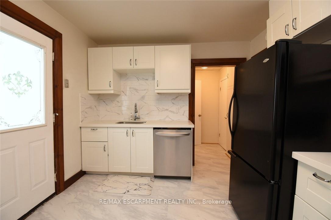 Photo 18 of 133 Fennell Avenue E, Hamilton, Centremount — HOMEH