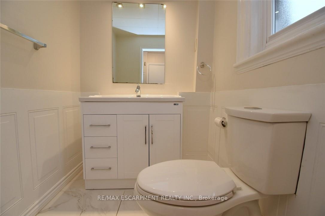 Photo 20 of 133 Fennell Avenue E, Hamilton, Centremount — HOMEH