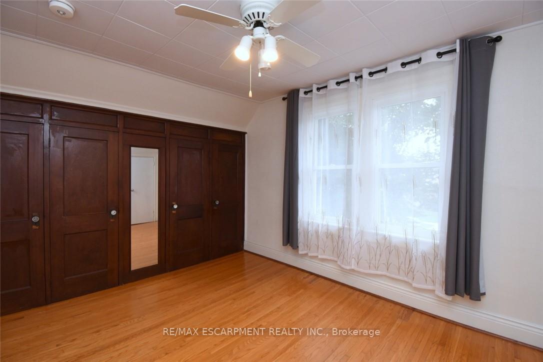 Photo 24 of 133 Fennell Avenue E, Hamilton, Centremount — HOMEH