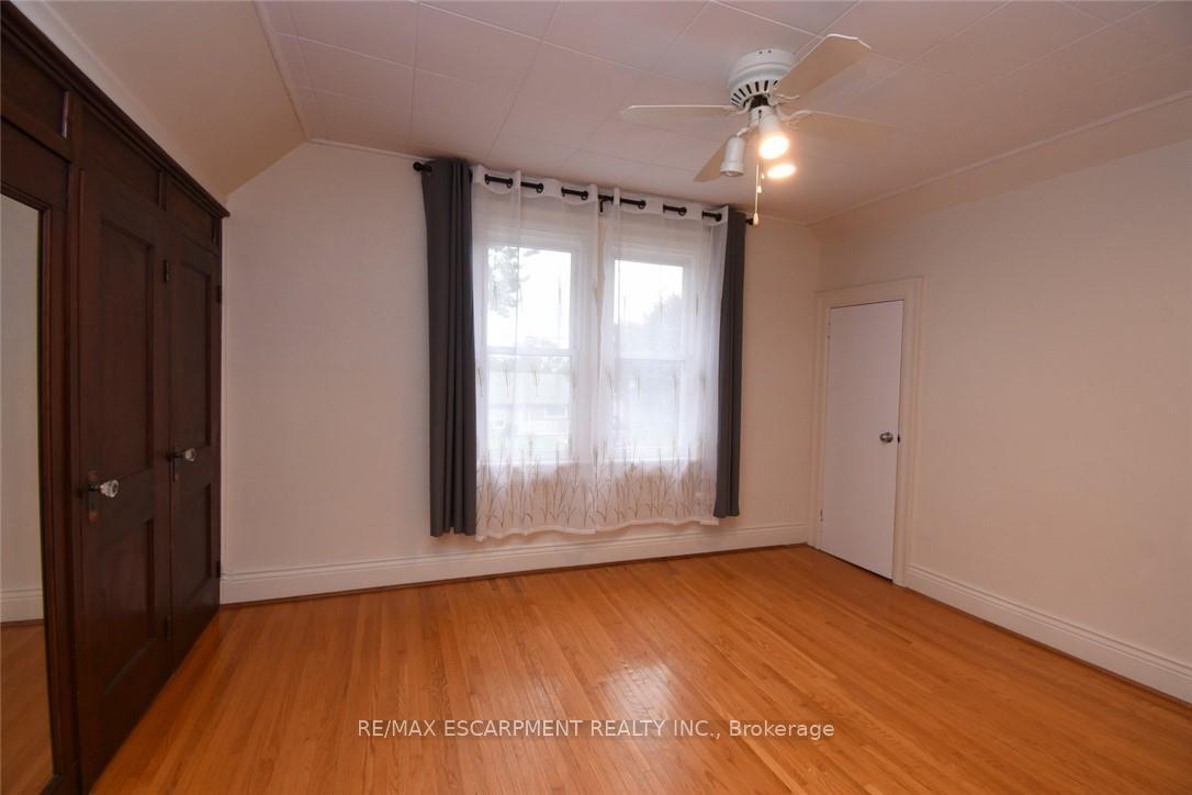 Photo 25 of 133 Fennell Avenue E, Hamilton, Centremount — HOMEH