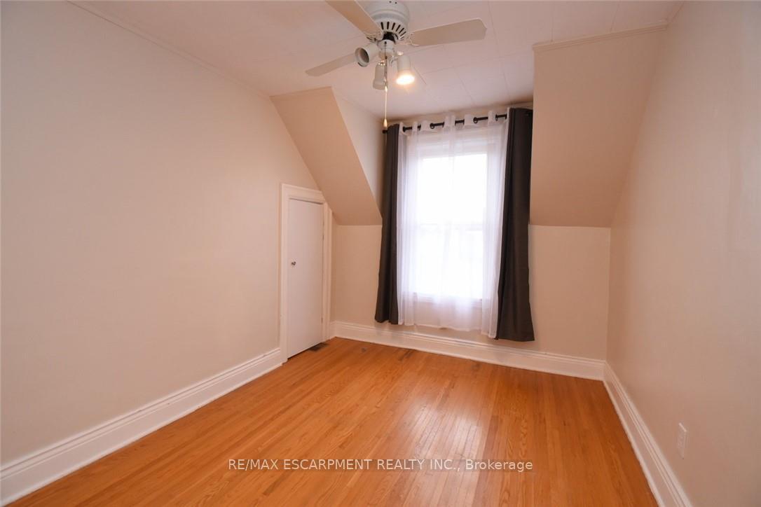 Photo 27 of 133 Fennell Avenue E, Hamilton, Centremount — HOMEH