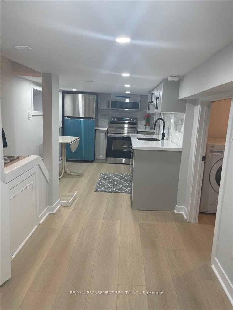 Photo 35 of 133 Fennell Avenue E, Hamilton, Centremount — HOMEH