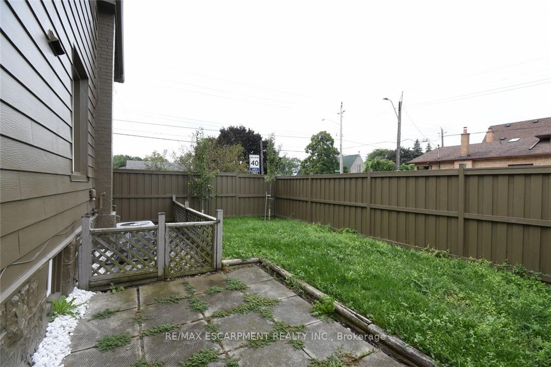 Photo 50 of 133 Fennell Avenue E, Hamilton, Centremount — HOMEH