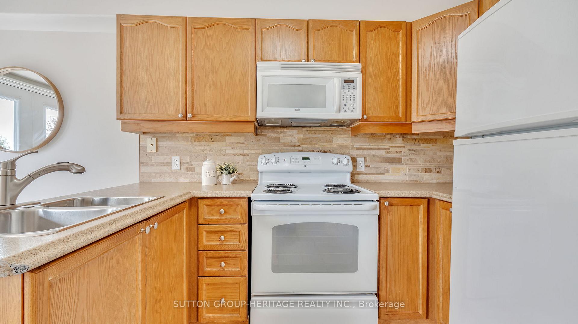 Photo 16 of 12 Cornish Drive, Clarington, Courtice — HOMEH