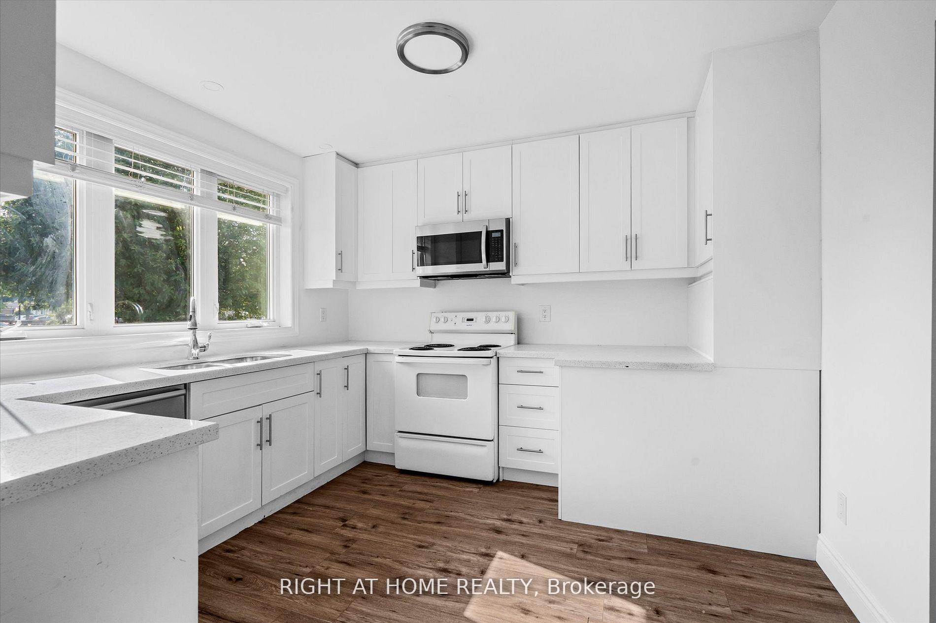 Photo 6 of 7 Tulloch Drive, Ajax, South East — HOMEH