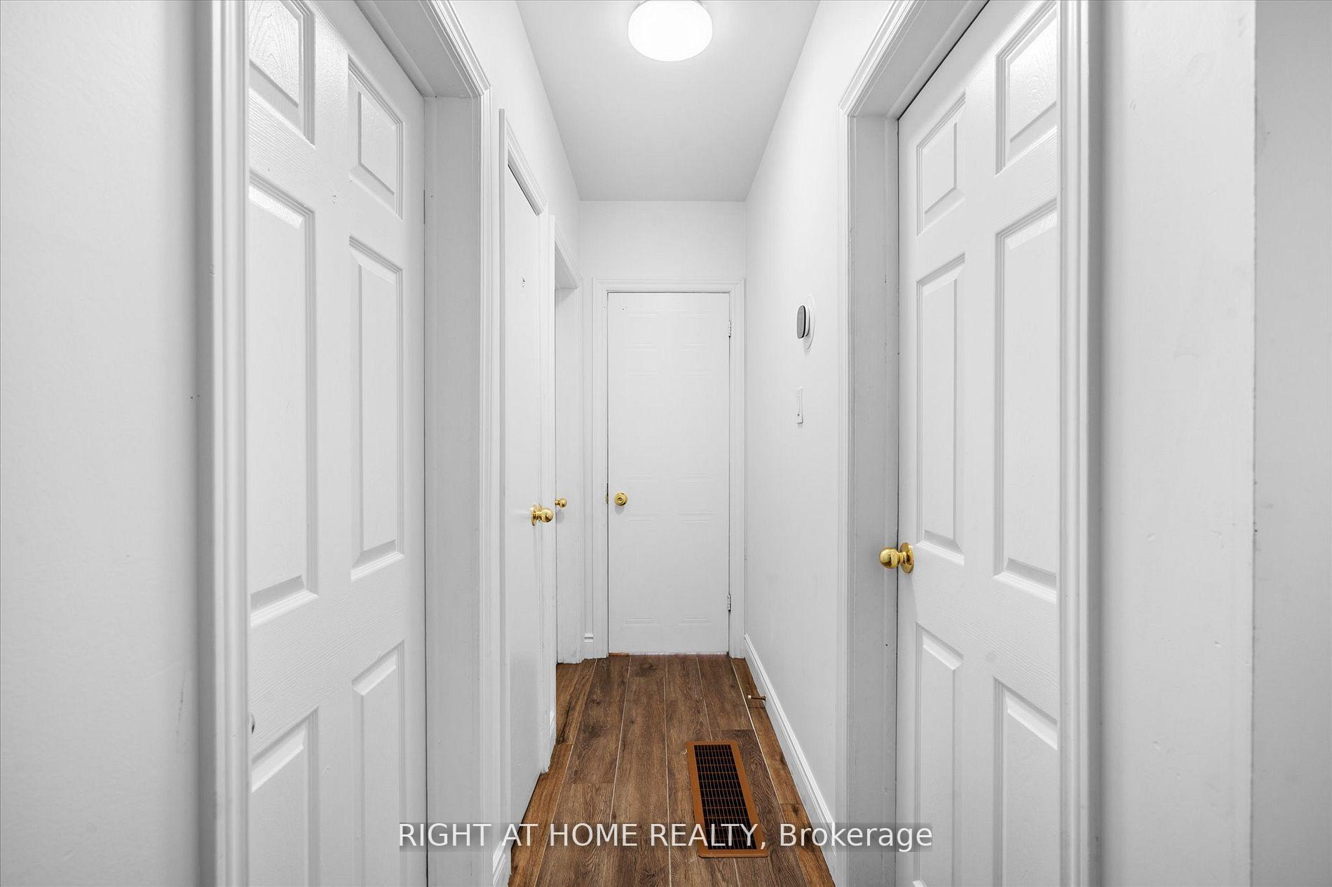 Photo 9 of 7 Tulloch Drive, Ajax, South East — HOMEH