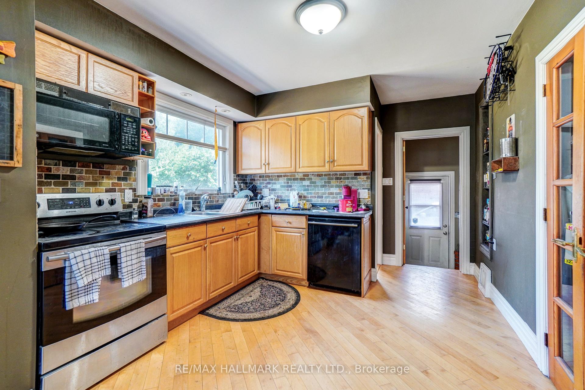 Photo 7 of 534 Big Bay Point Road, Barrie, Painswick North — HOMEH