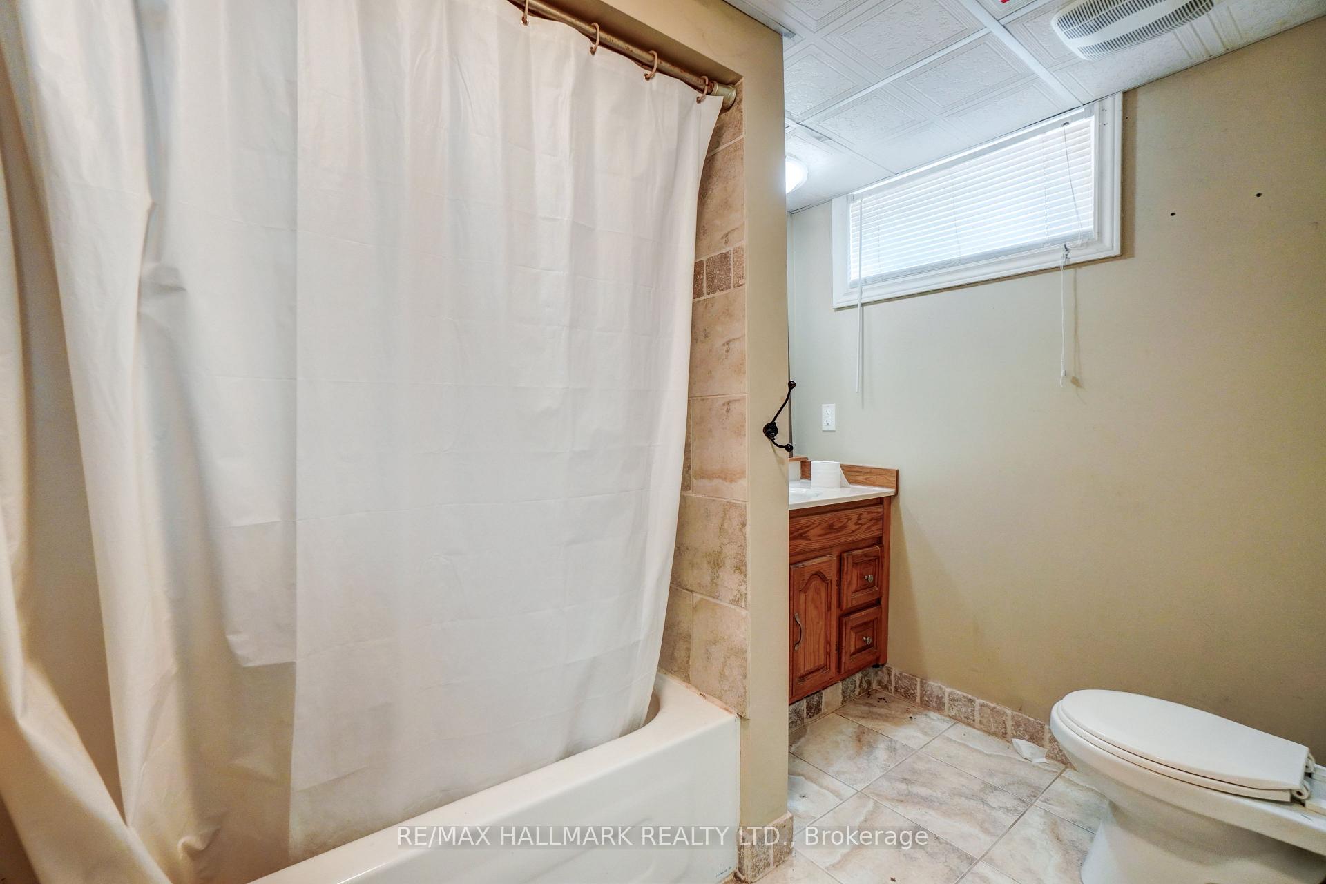 Photo 33 of 534 Big Bay Point Road, Barrie, Painswick North — HOMEH