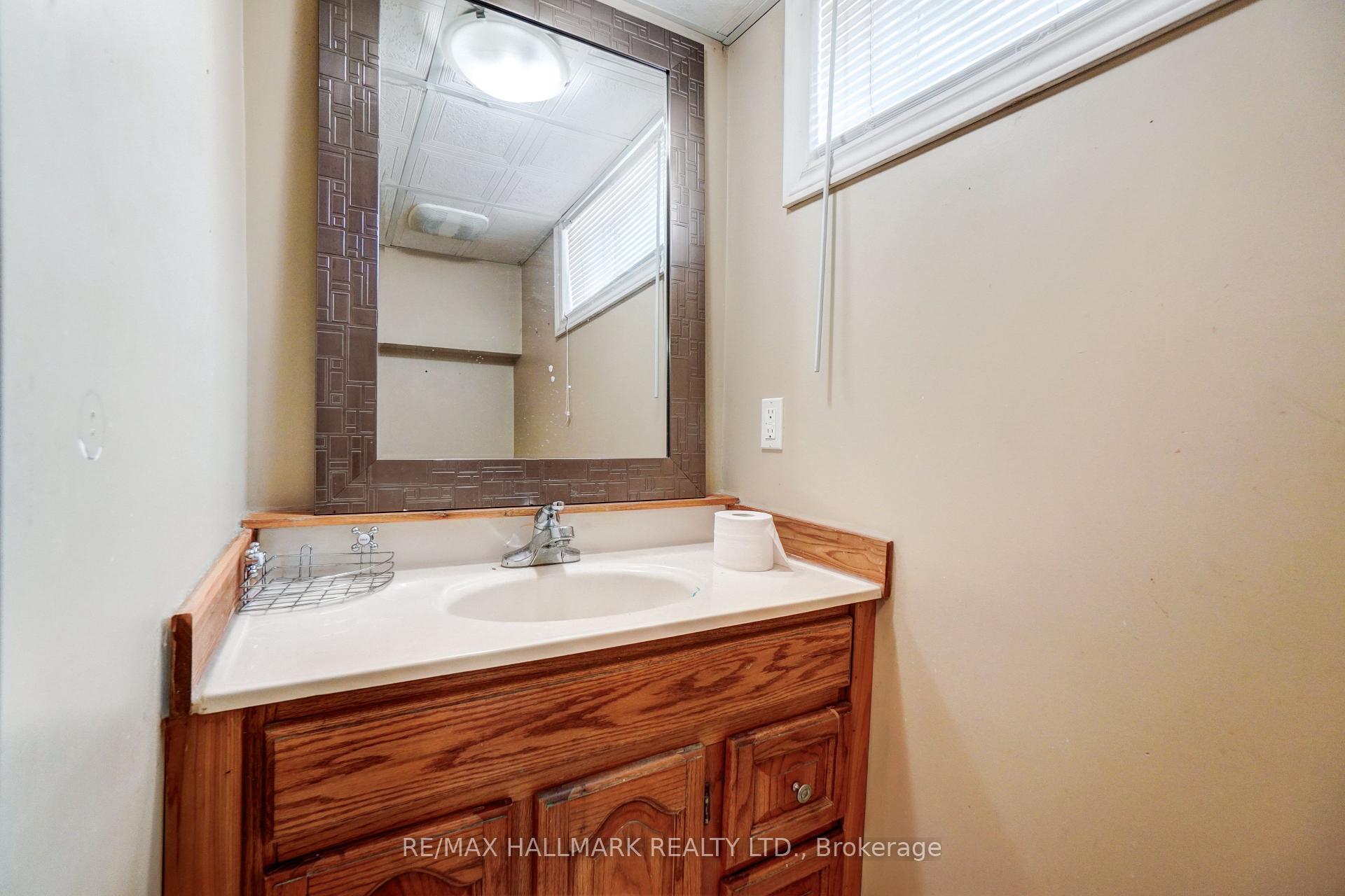 Photo 29 of 534 Big Bay Point Road, Barrie, Painswick North — HOMEH