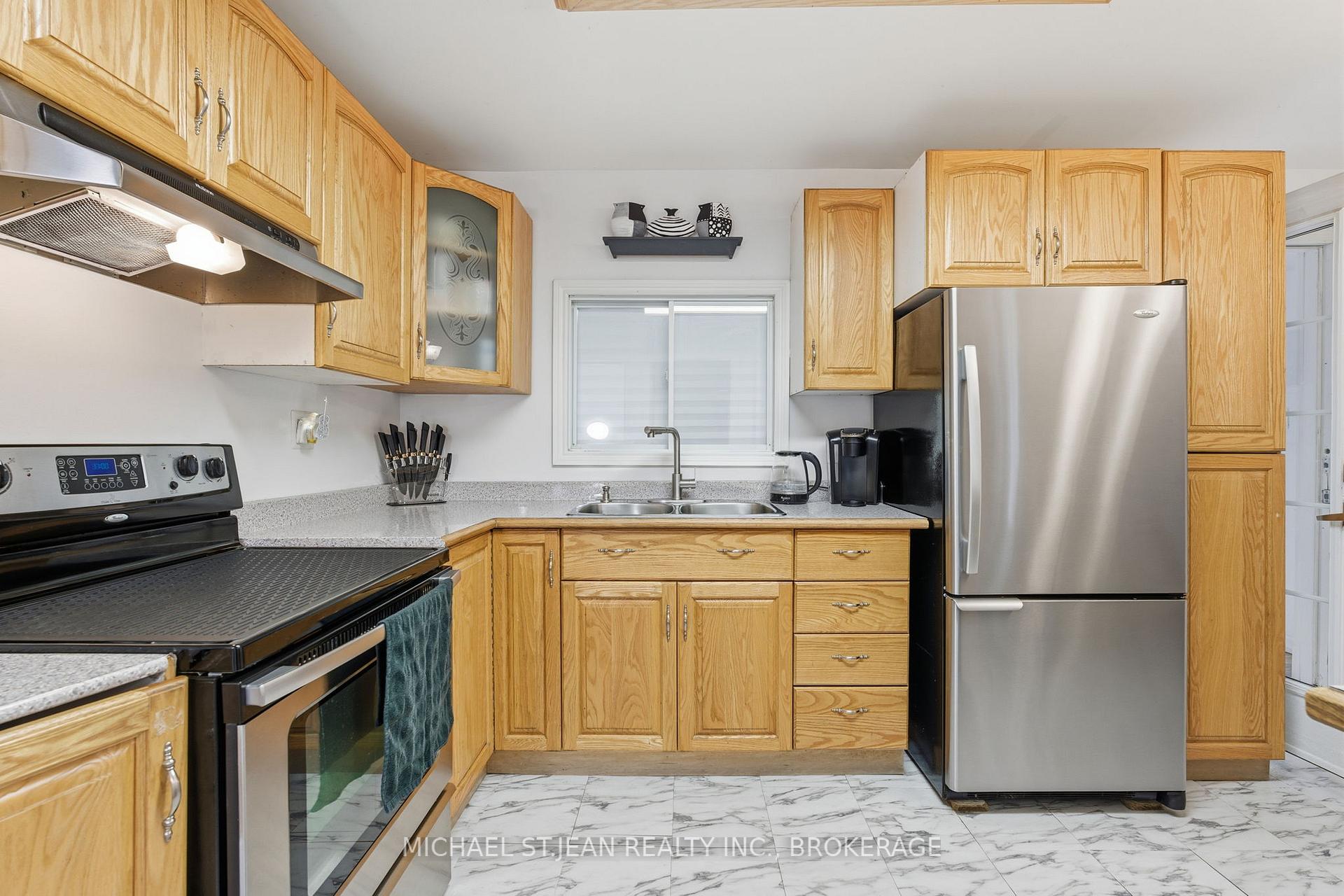 Photo 13 of 34 Albemarle Street, Hamilton, Crown Point — HOMEH