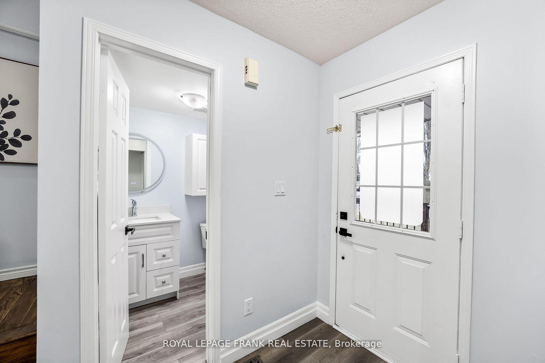 Photo 3 of 26 Rickaby Street, Clarington, Bowmanville — HOMEH