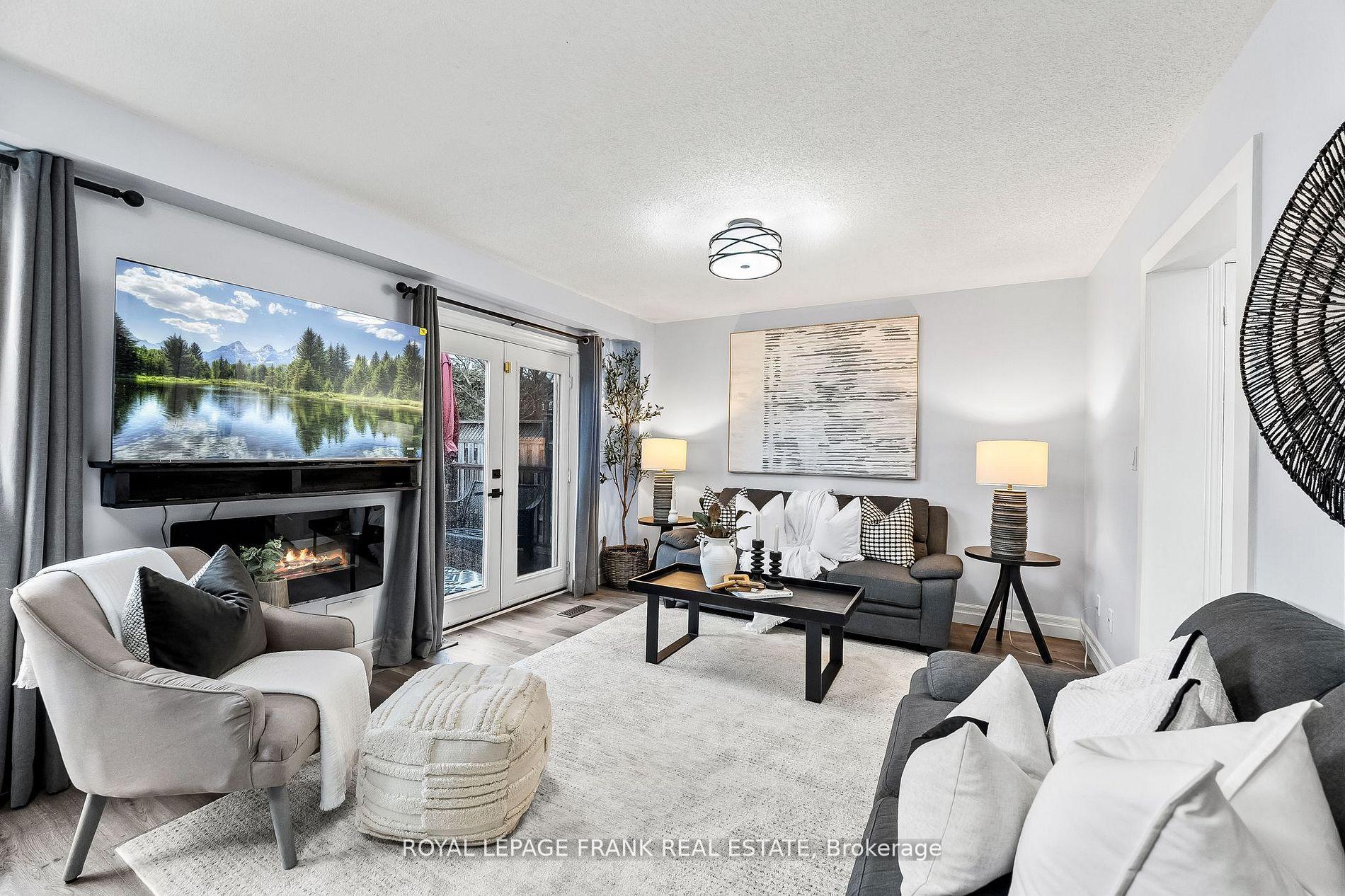 Photo 4 of 26 Rickaby Street, Clarington, Bowmanville — HOMEH