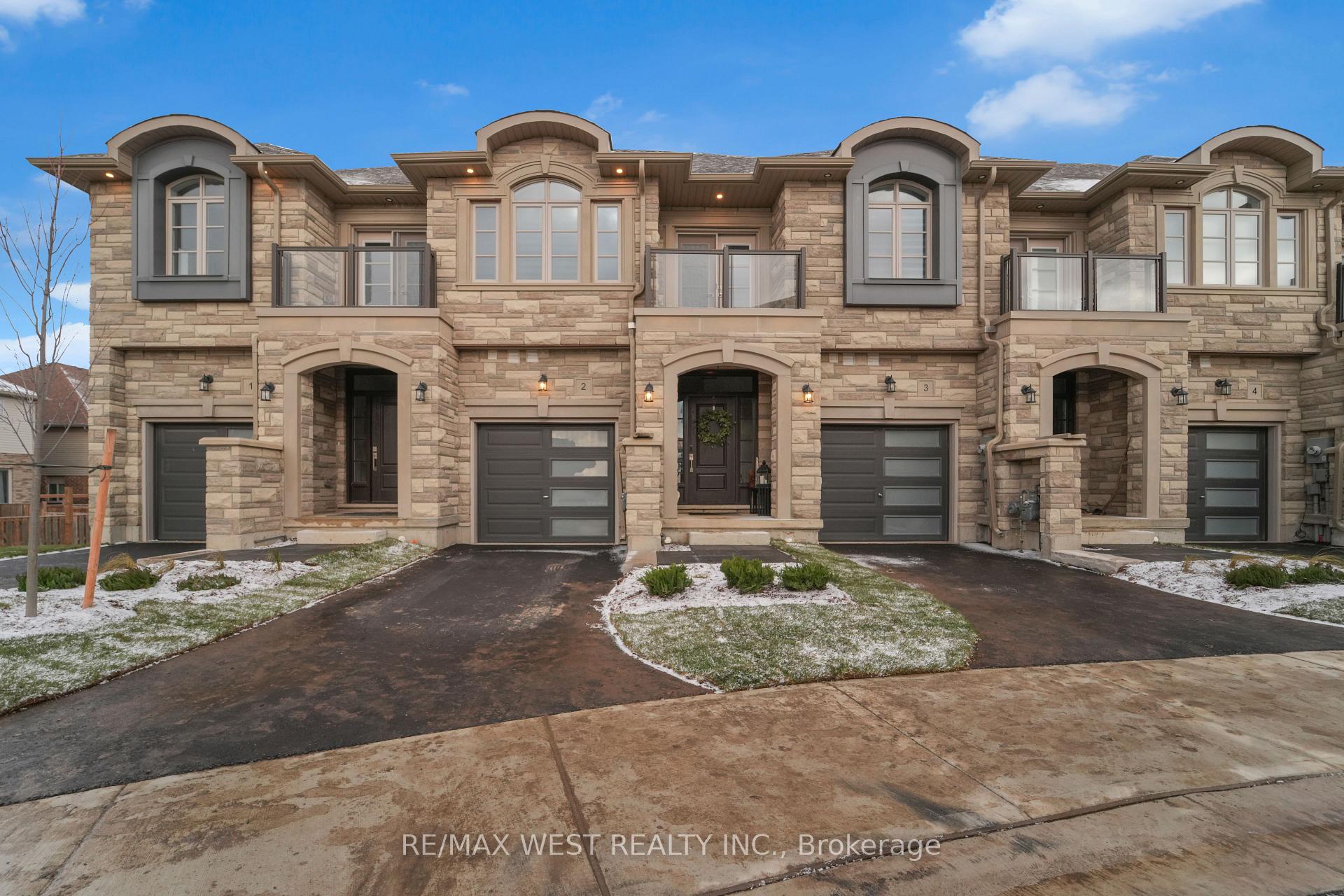 Front of Unit 2, 675 Victoria Road N