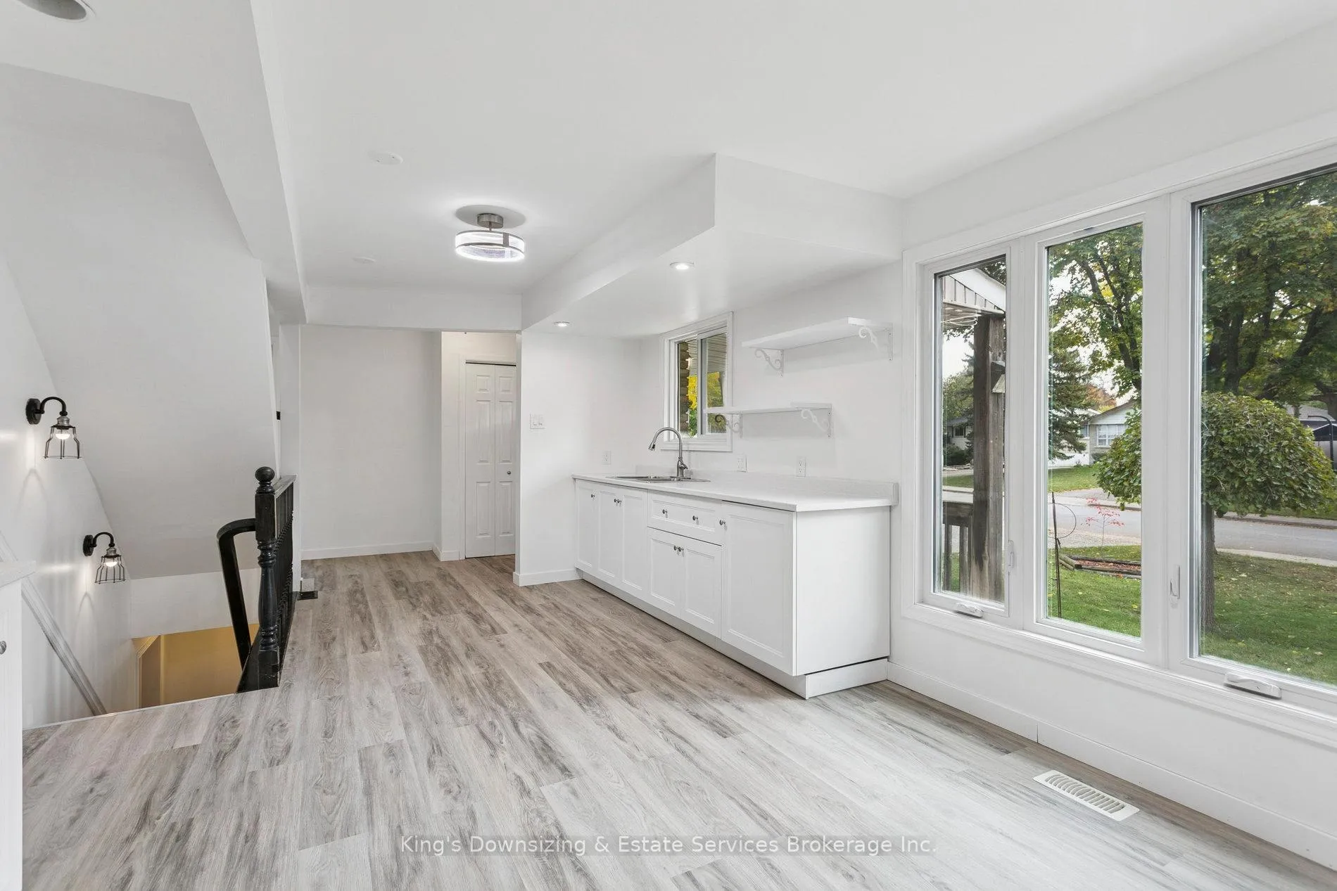 Photo 10 of 142 Lynbrook Drive, Hamilton, Rolston — HOMEH