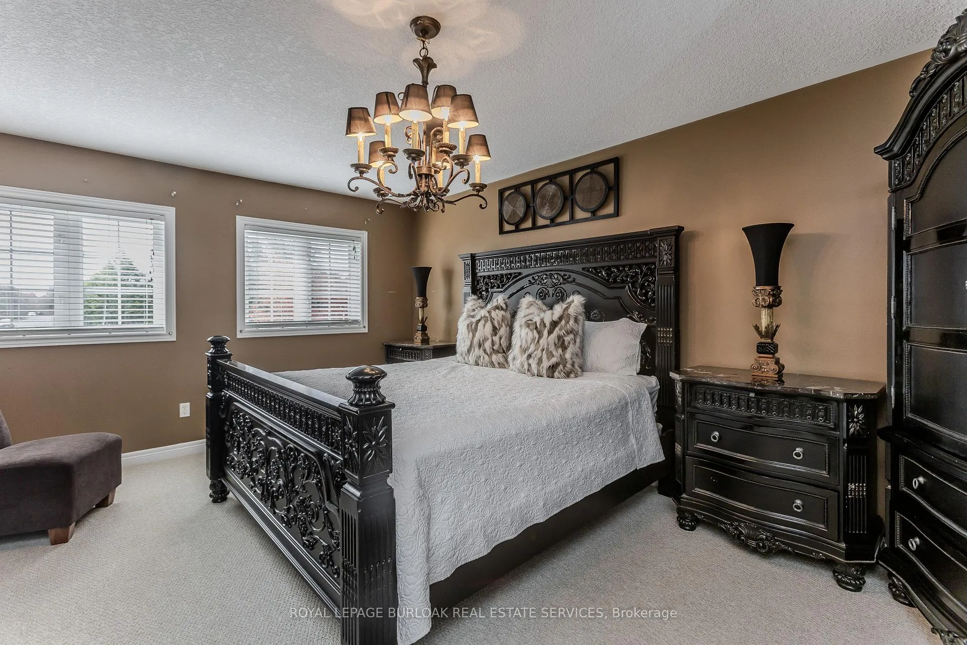 Photo 18 of 26 Grassyplain Drive, Hamilton, Villages of Glancaster — HOMEH