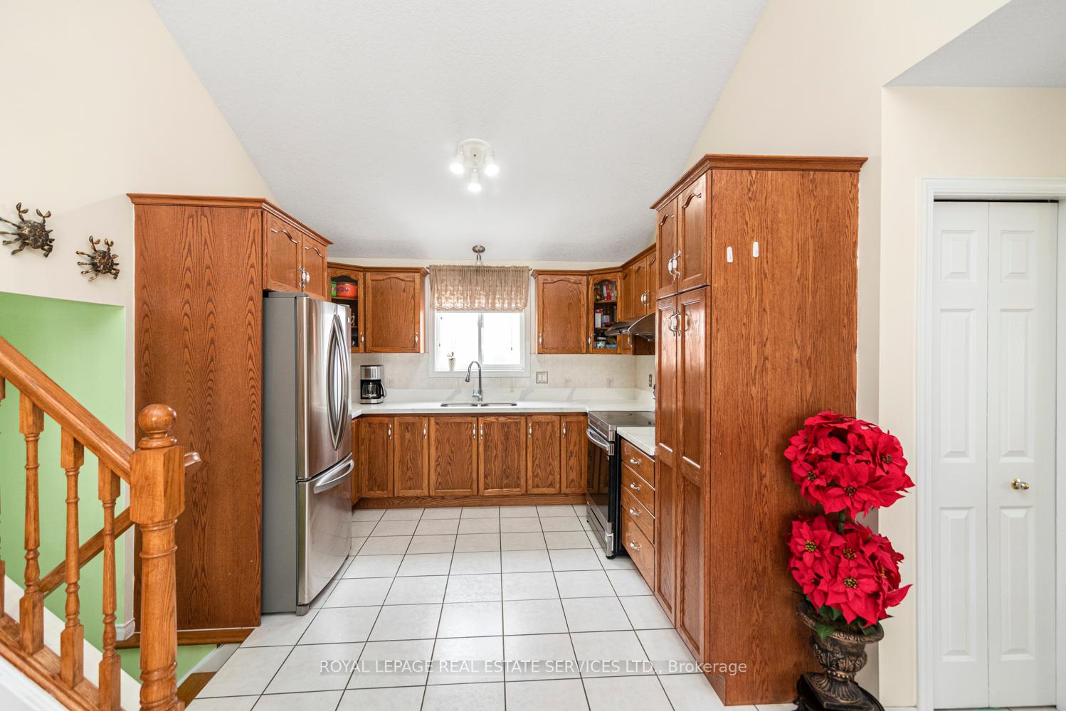 Photo 12 of 67 Ryde Road, Guelph, Willow West/Sugarbush/West Acres — HOMEH