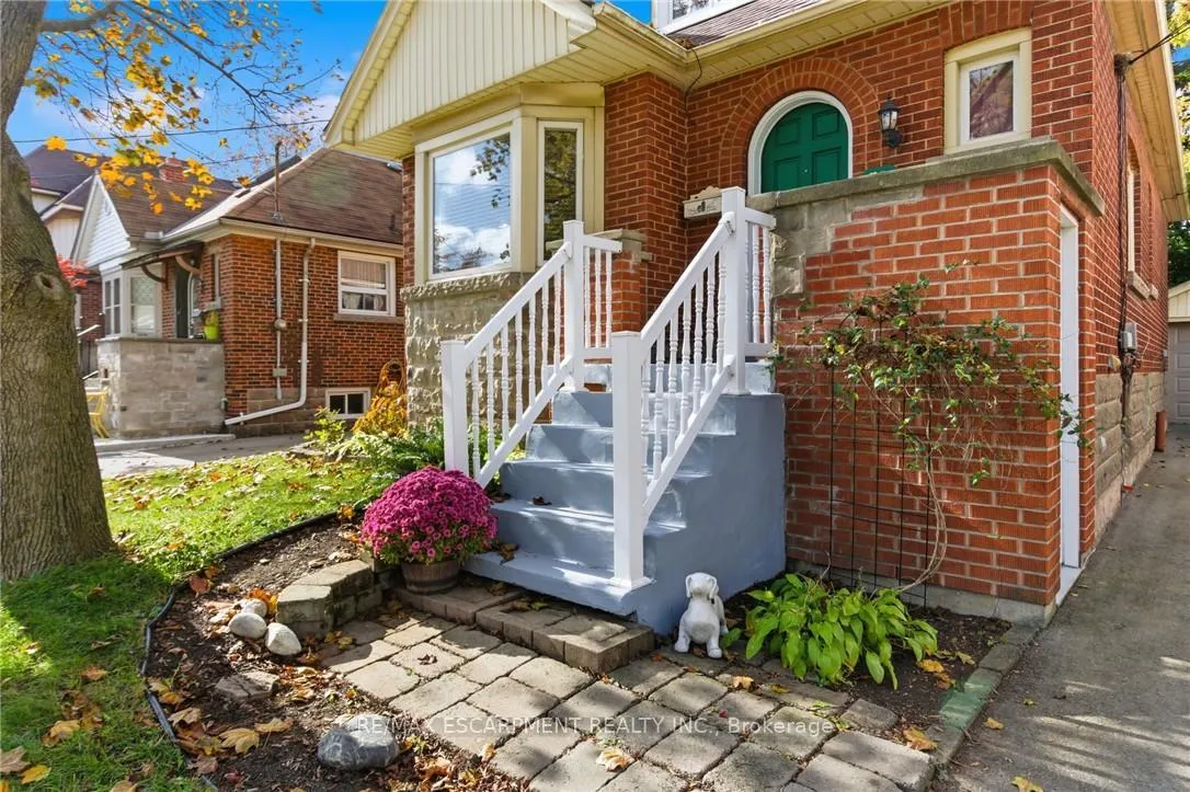 Photo 1 of 76 East 15th Street, Hamilton, Inch Park — HOMEH
