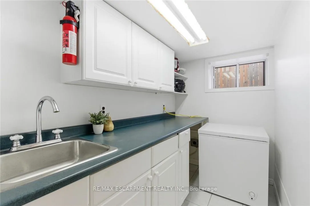 Photo 18 of 76 East 15th Street, Hamilton, Inch Park — HOMEH