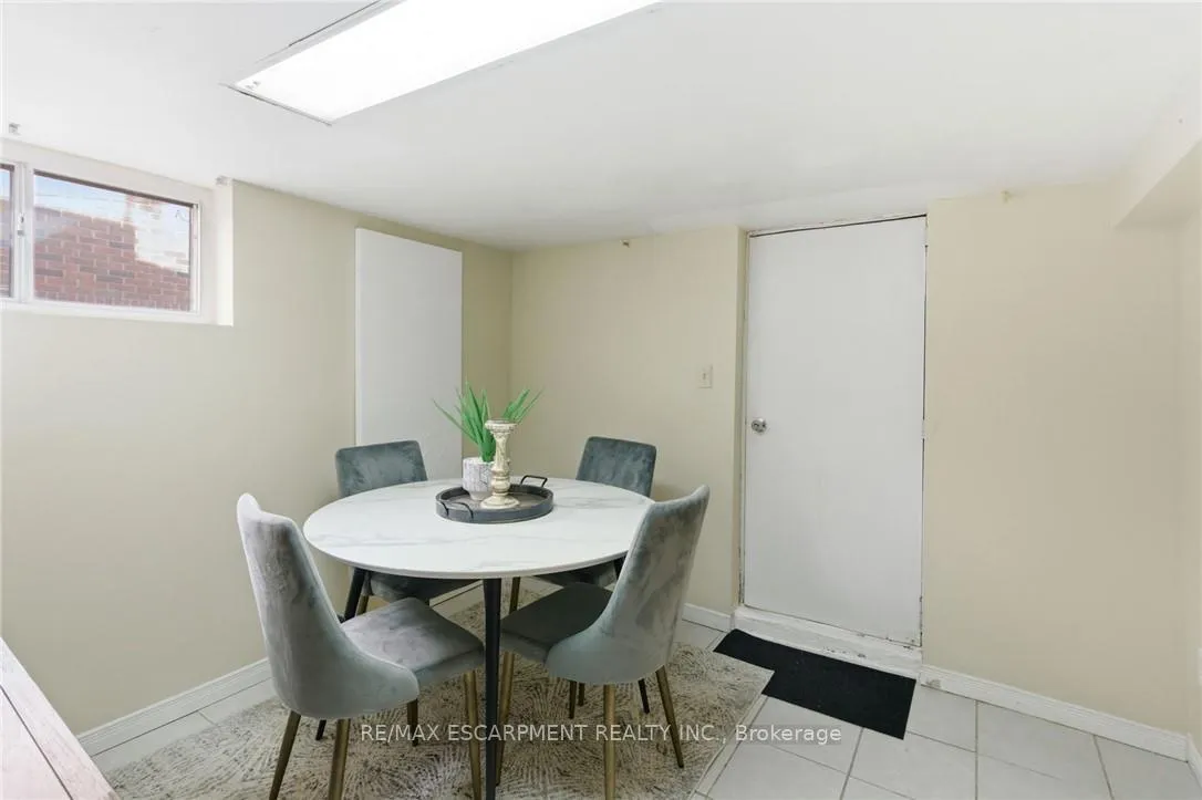 Photo 21 of 76 East 15th Street, Hamilton, Inch Park — HOMEH